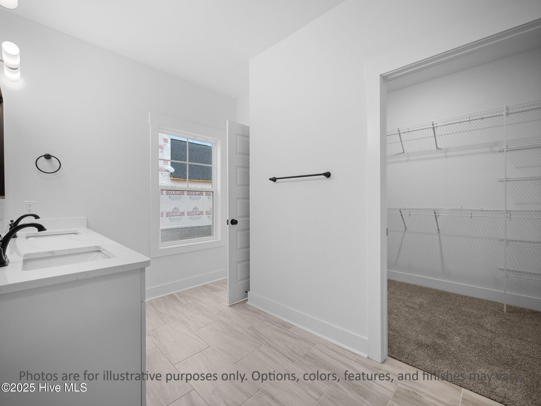 100536099 | Photo 24