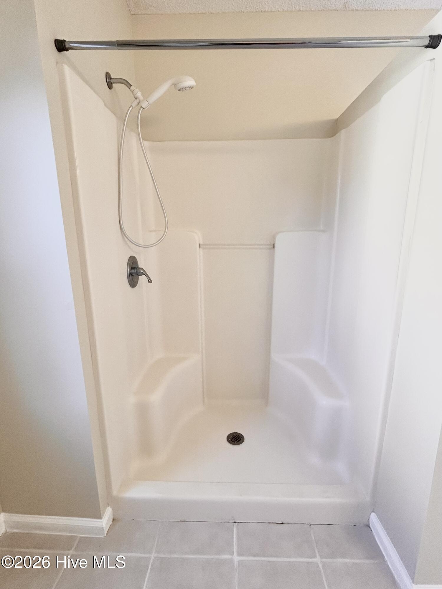 100564341 | Photo 30