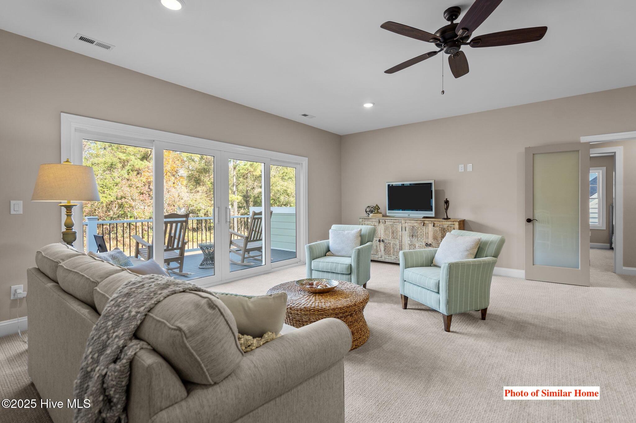 100545835 | Photo 47