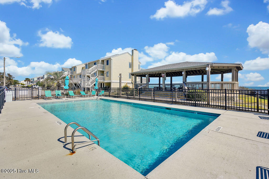 100556360 | Photo 79