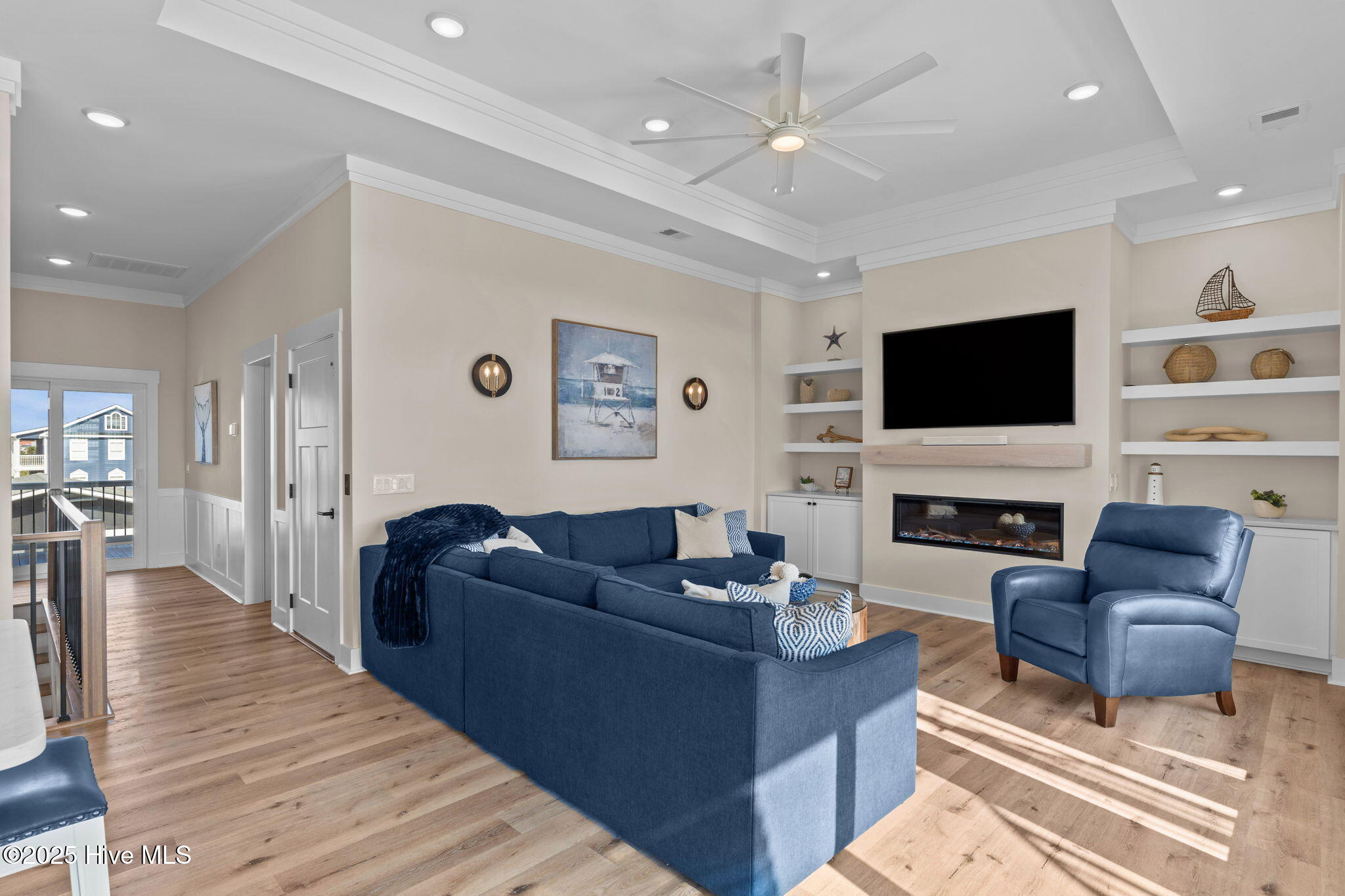 100545379 | Photo 19