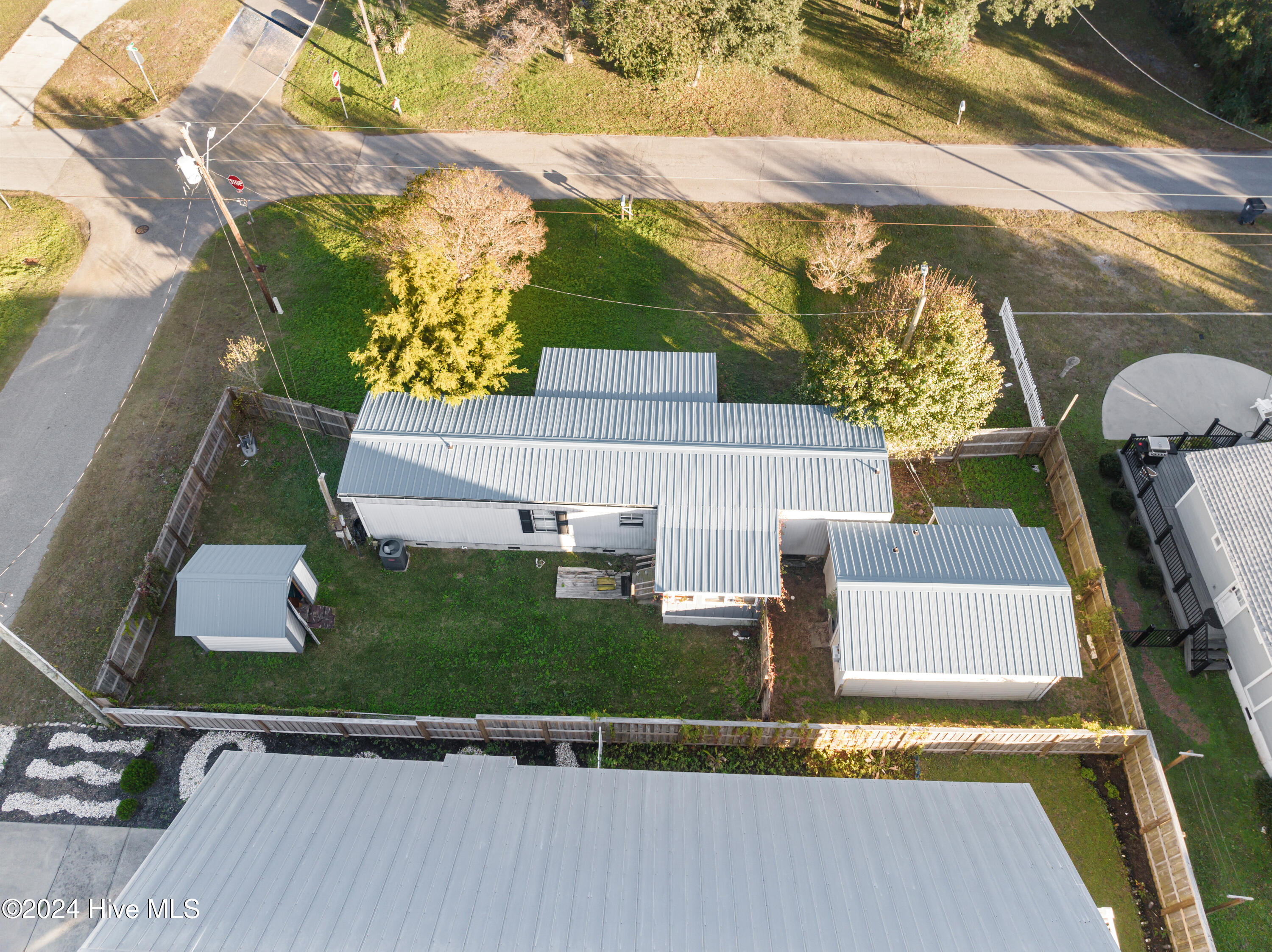1604 Bonito Lane, Carolina Beach, NC 28428 – photo 7: 1604BonitoLn-5