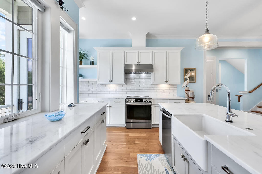 100564956 | Photo 13