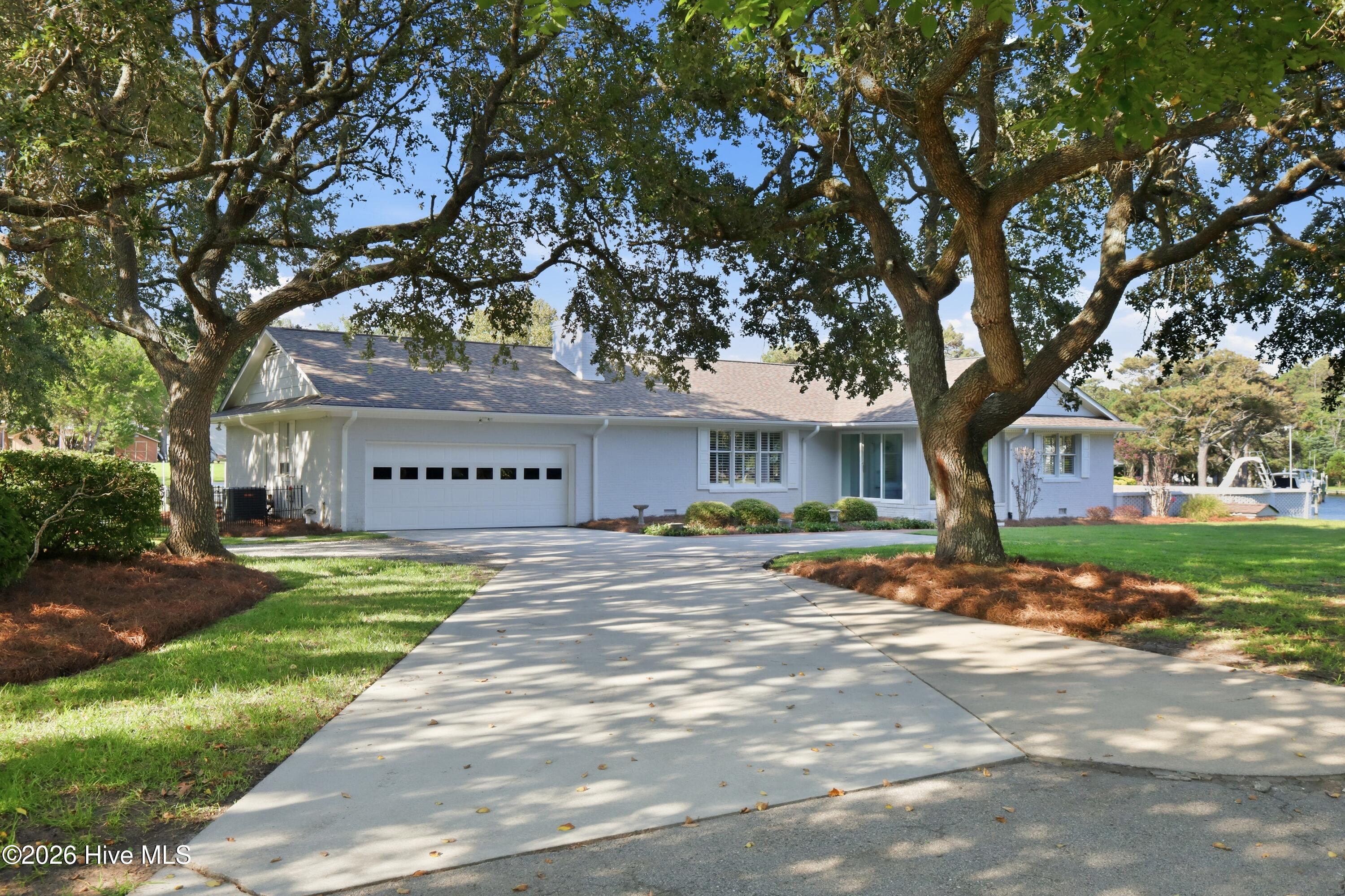 104 Sea Trace Lane,Newport