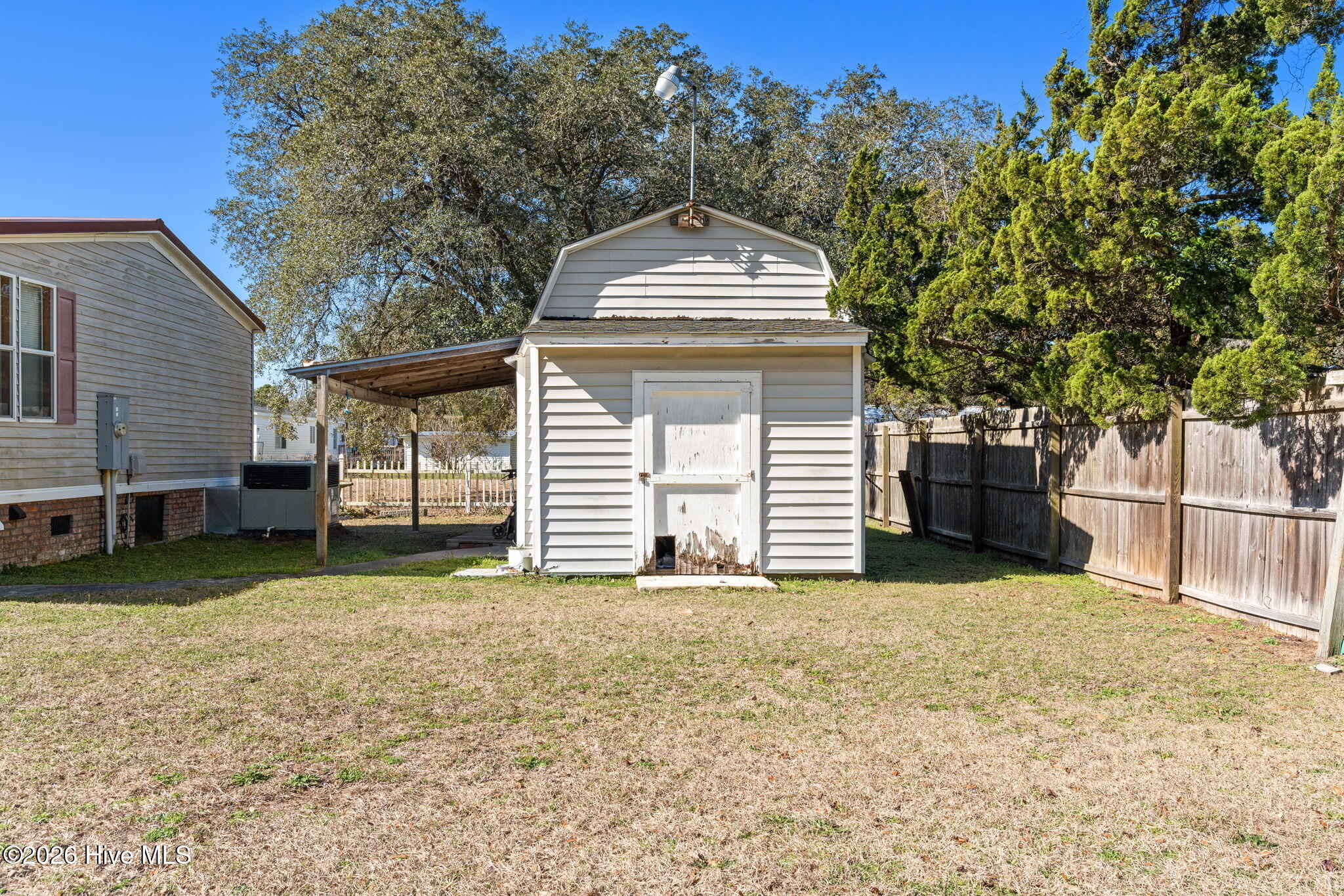 100556527 | Photo 39