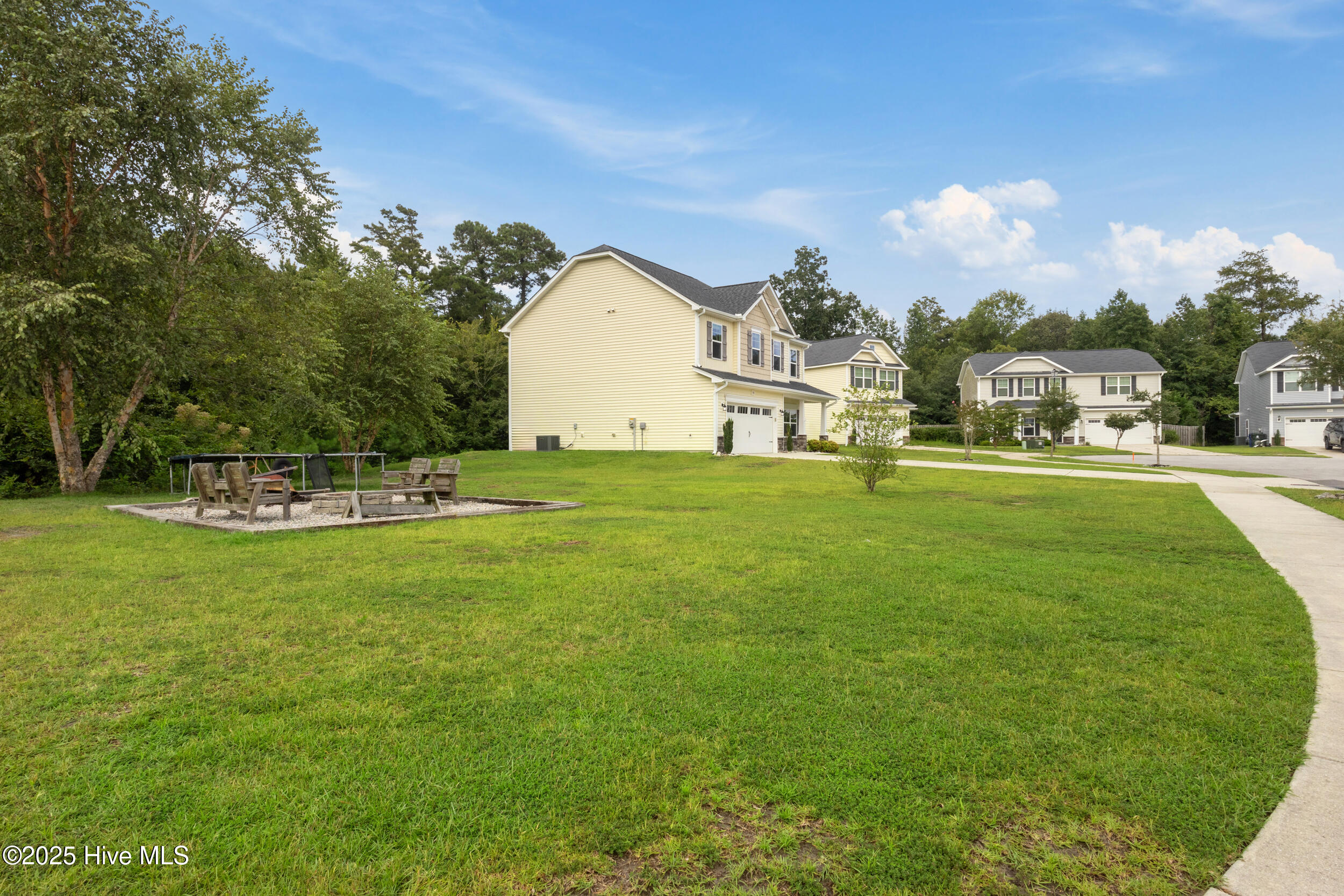 100521845 | Photo 43