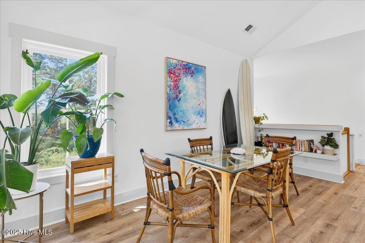 100536911 | Photo 15