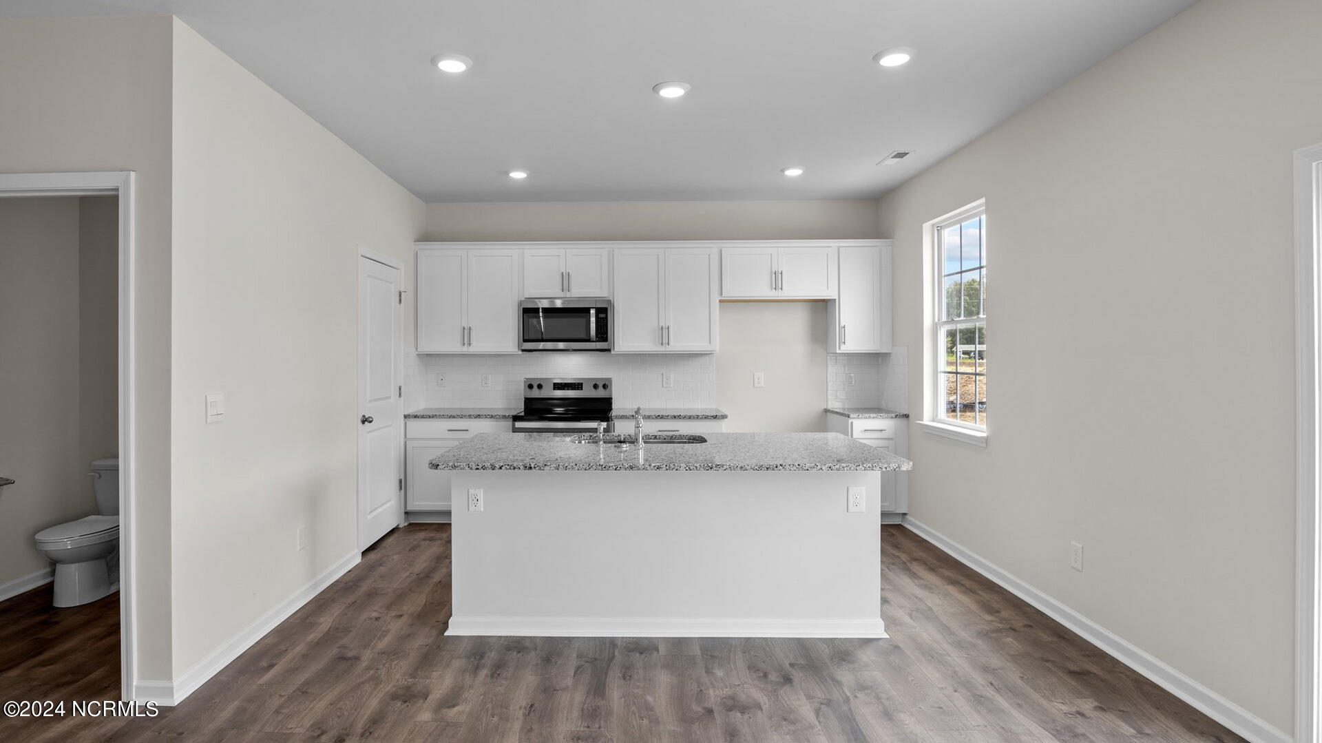 11-web-or-mls-BLS_0030