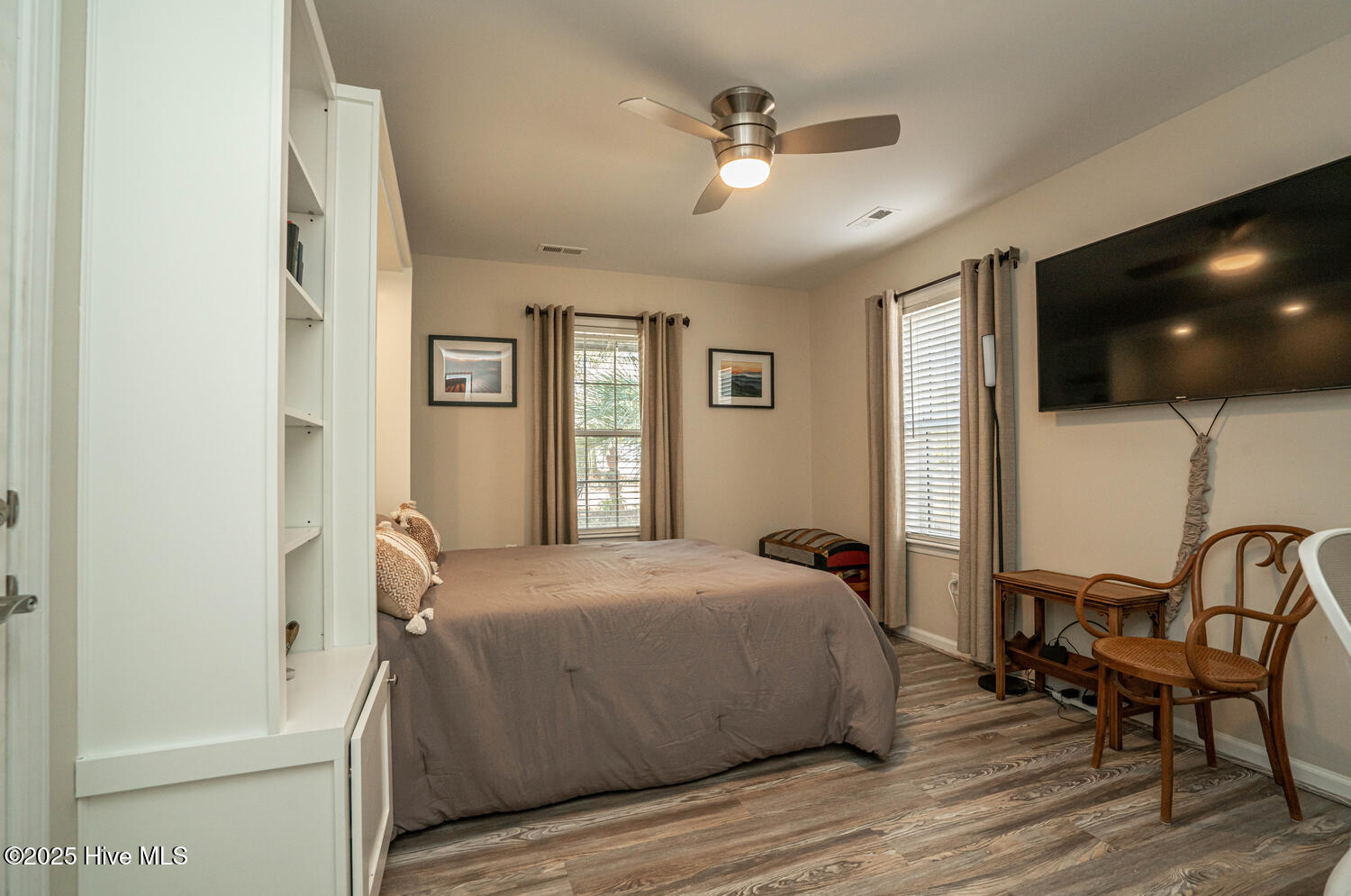 100532611 | Photo 59