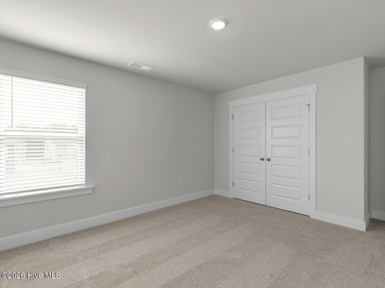 100553189 | Photo 40