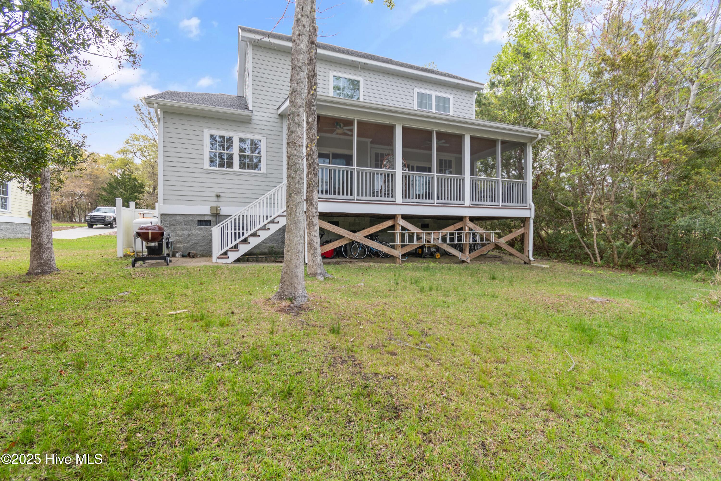 100520830 | Photo 57