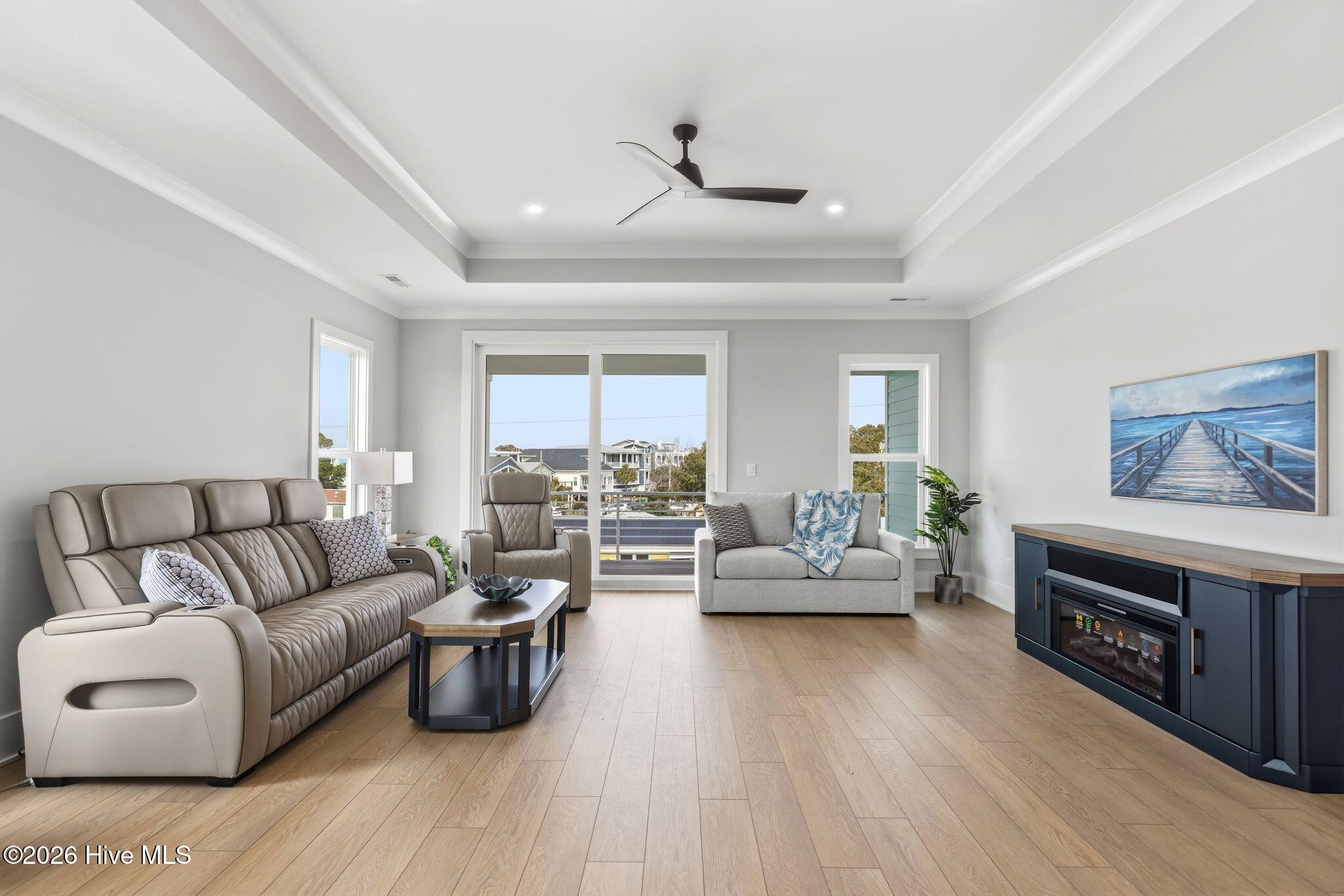 100544880 | Photo 11