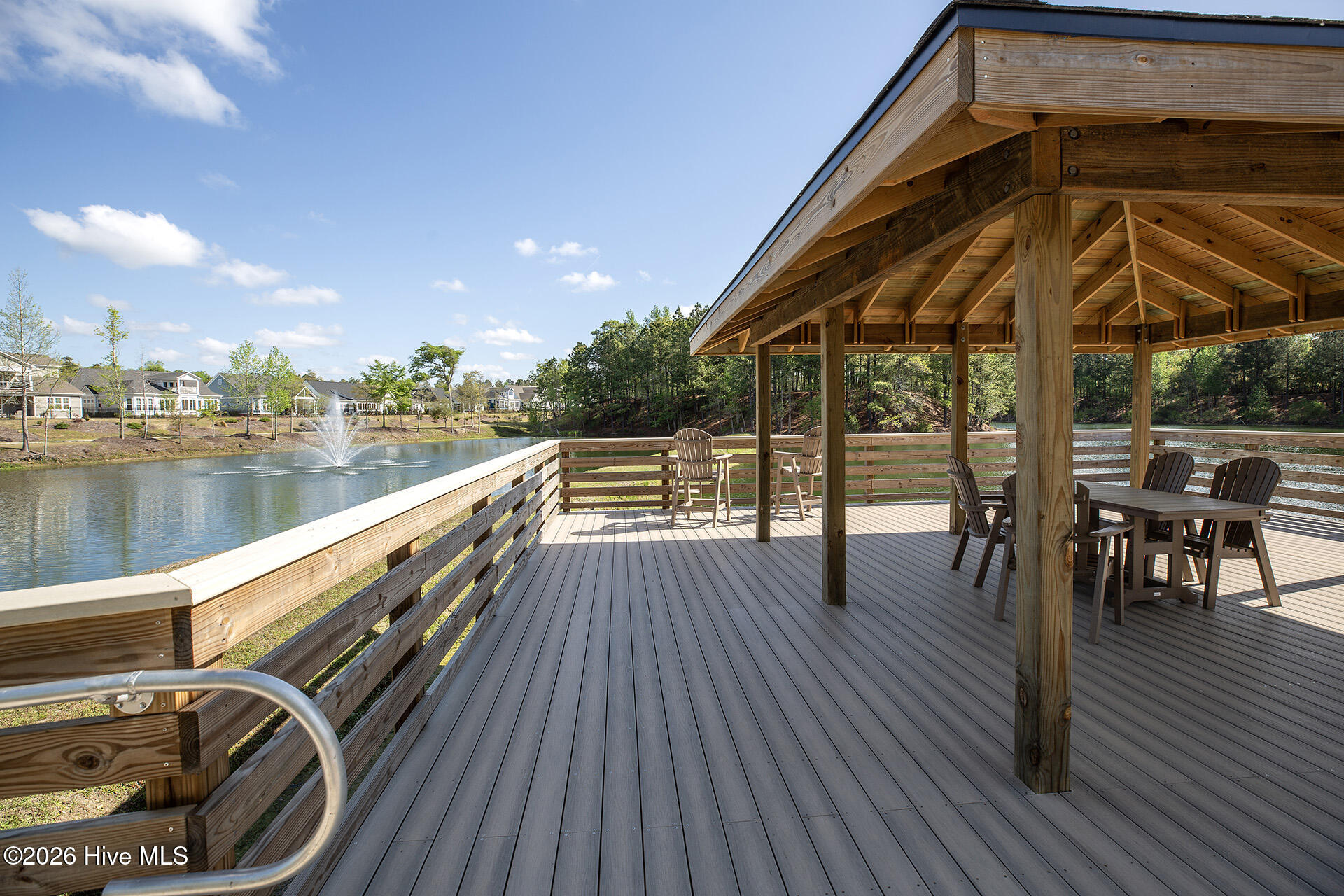 100563450 | Photo 65