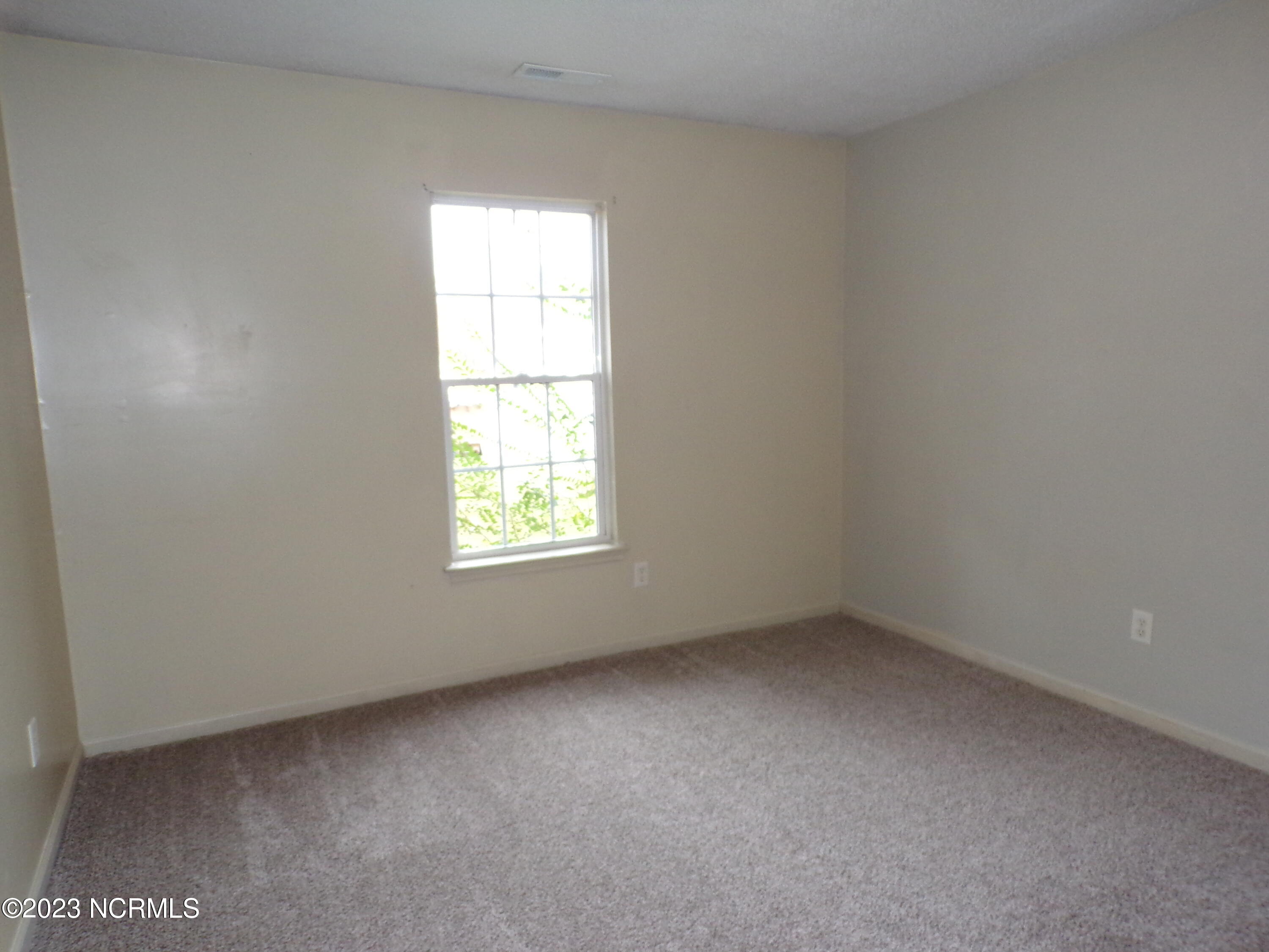 100547672 | Photo 12