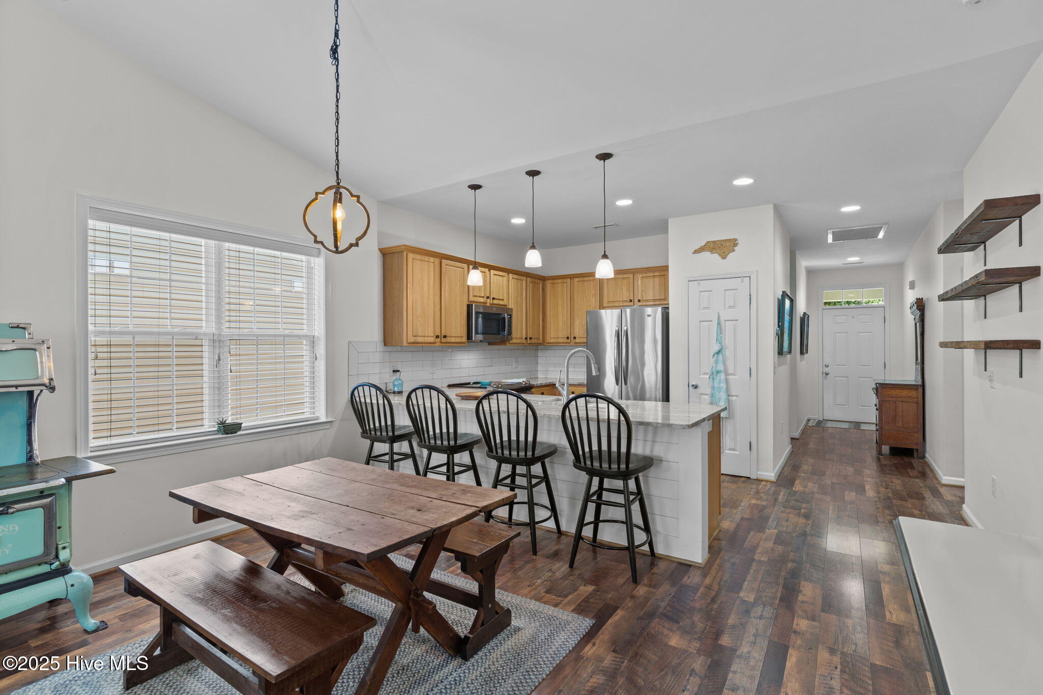 100522397 | Photo 12