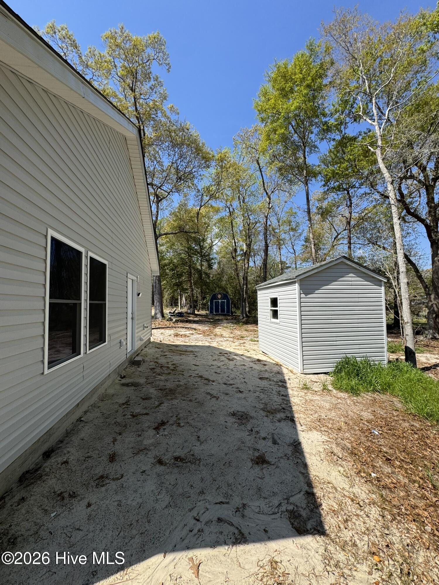 100563323 | Photo 14