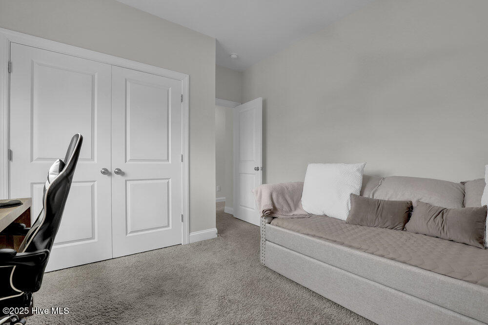 100500102 | Photo 42