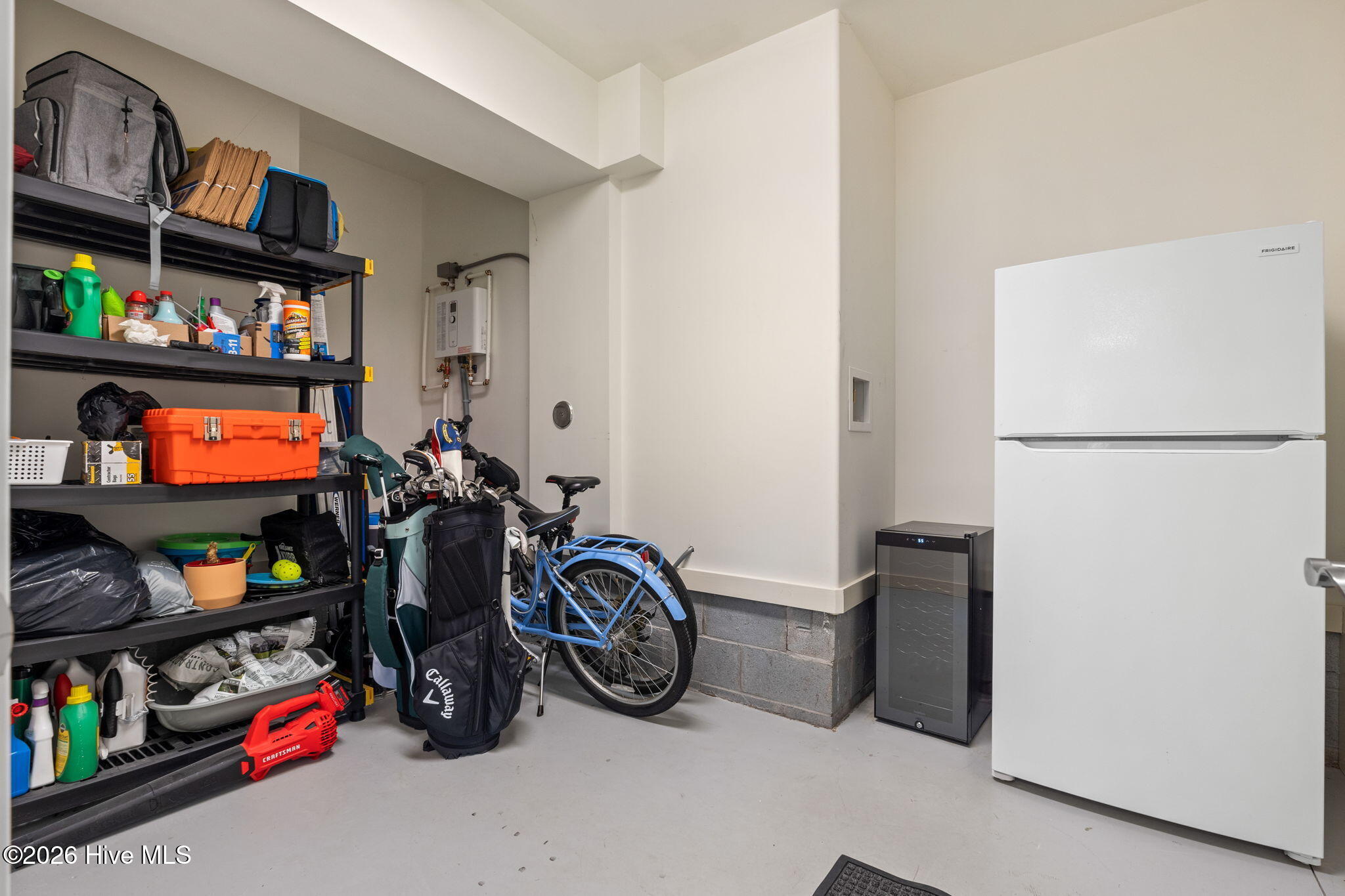 100566563 | Photo 52