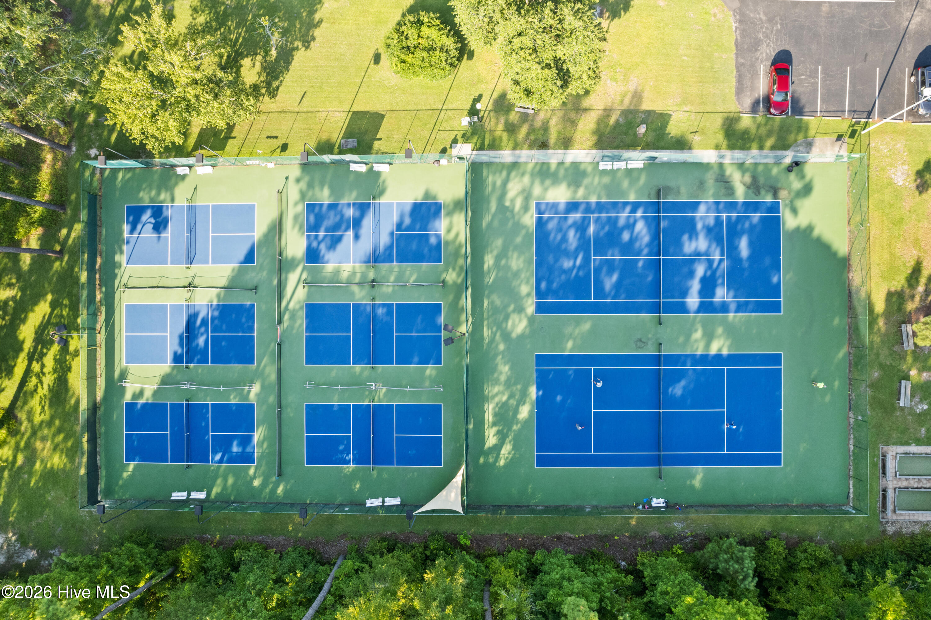 100538060 | Photo 47