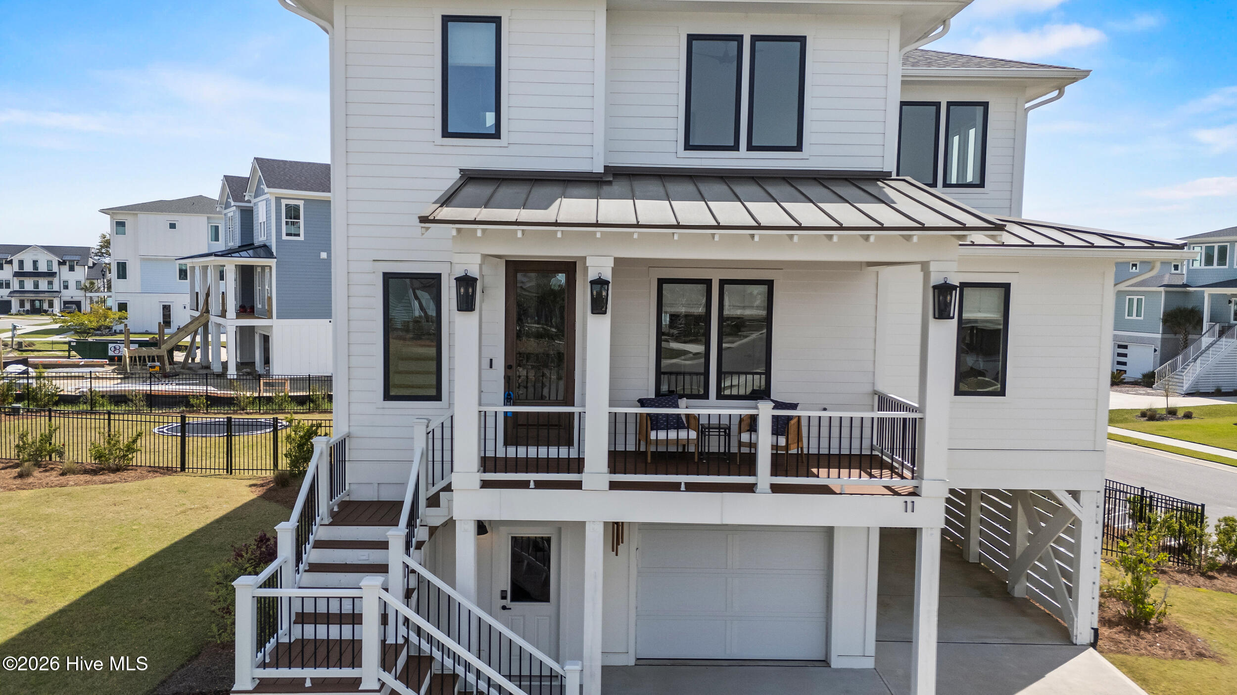 100551268 | Photo 70