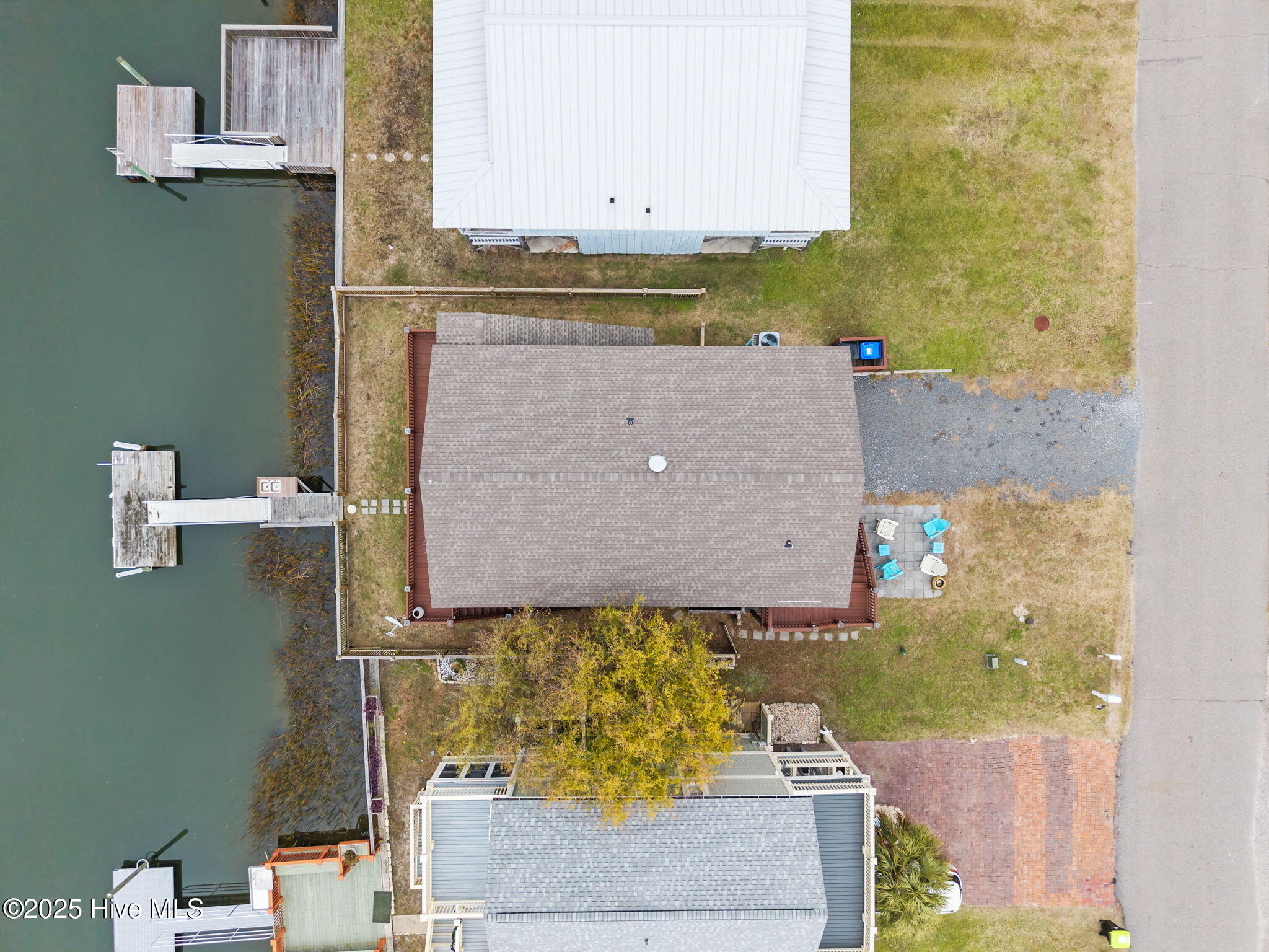 100544859 | Photo 52