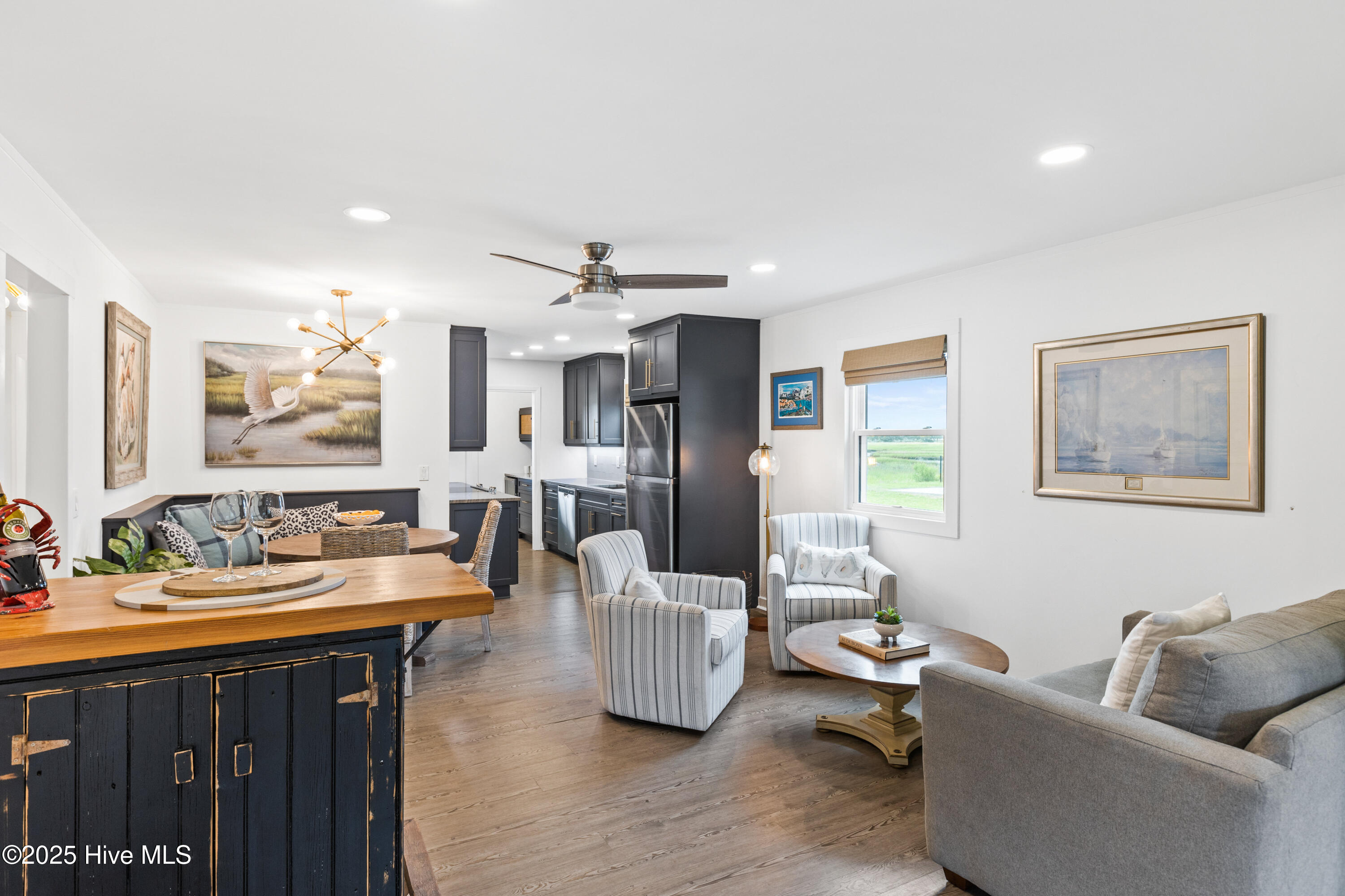 100567814 | Photo 39