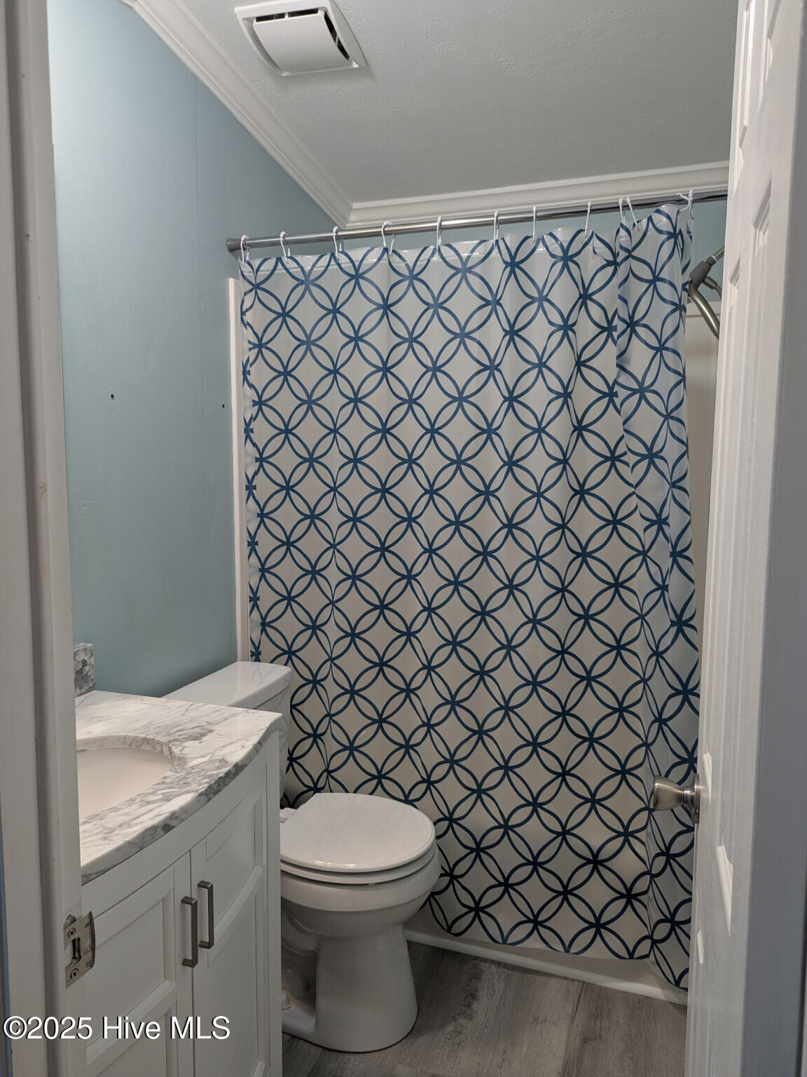 100504275 | Photo 15