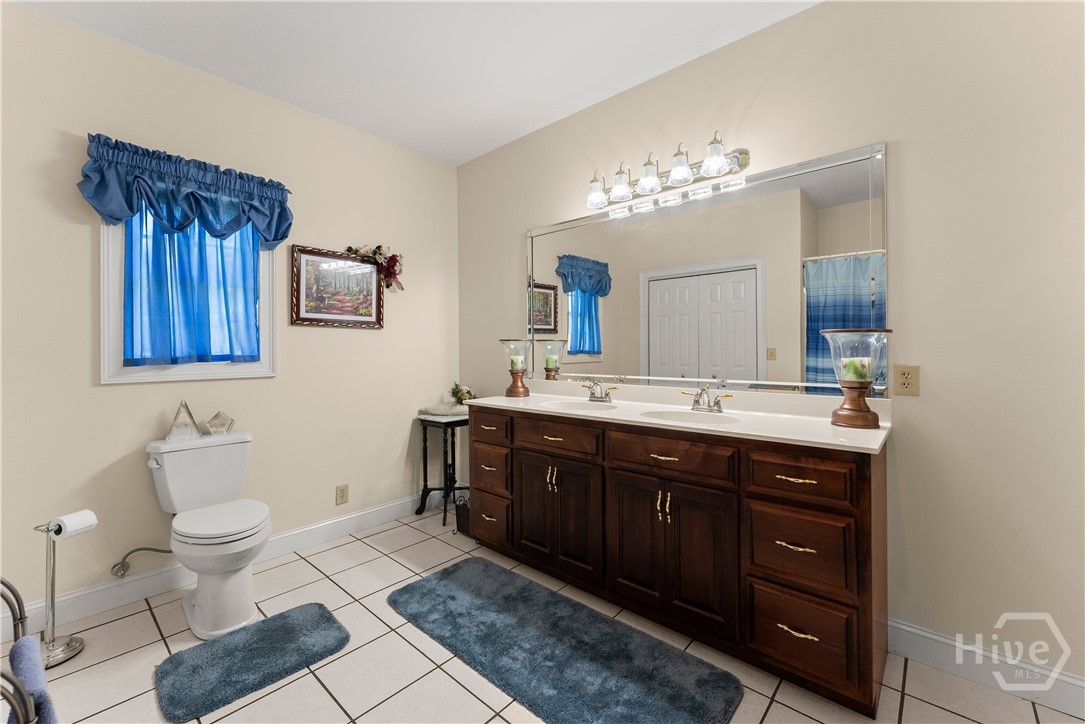 1121 Beacon Light Road