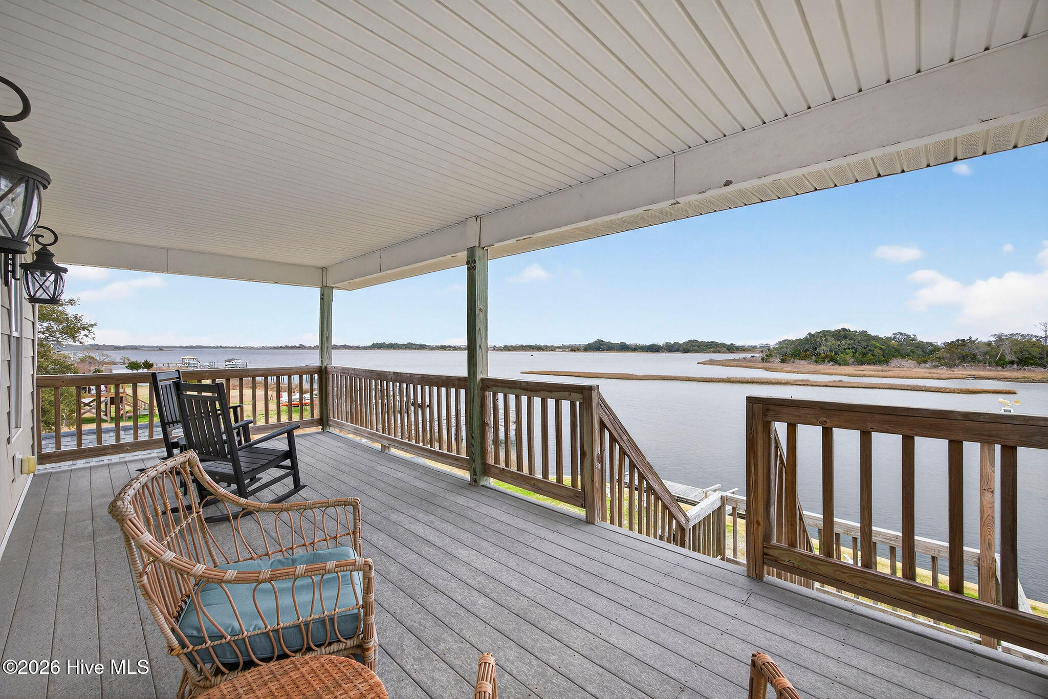 100558611 | Photo 38