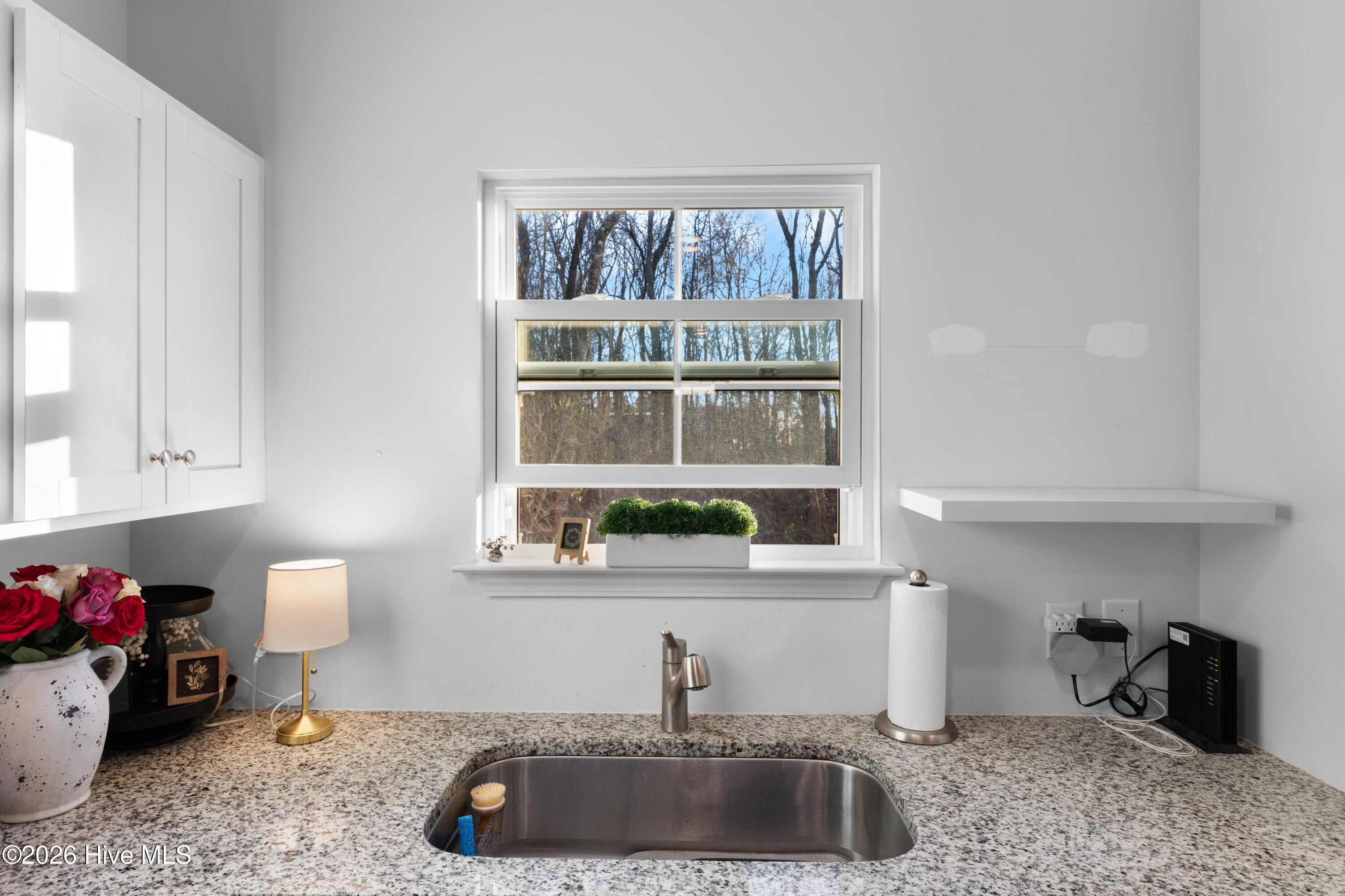 100555371 | Photo 11