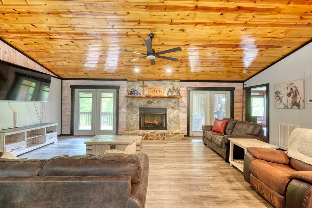 277 Clay Durrett Road, Murphy, NC 28906 Listing Photo  15