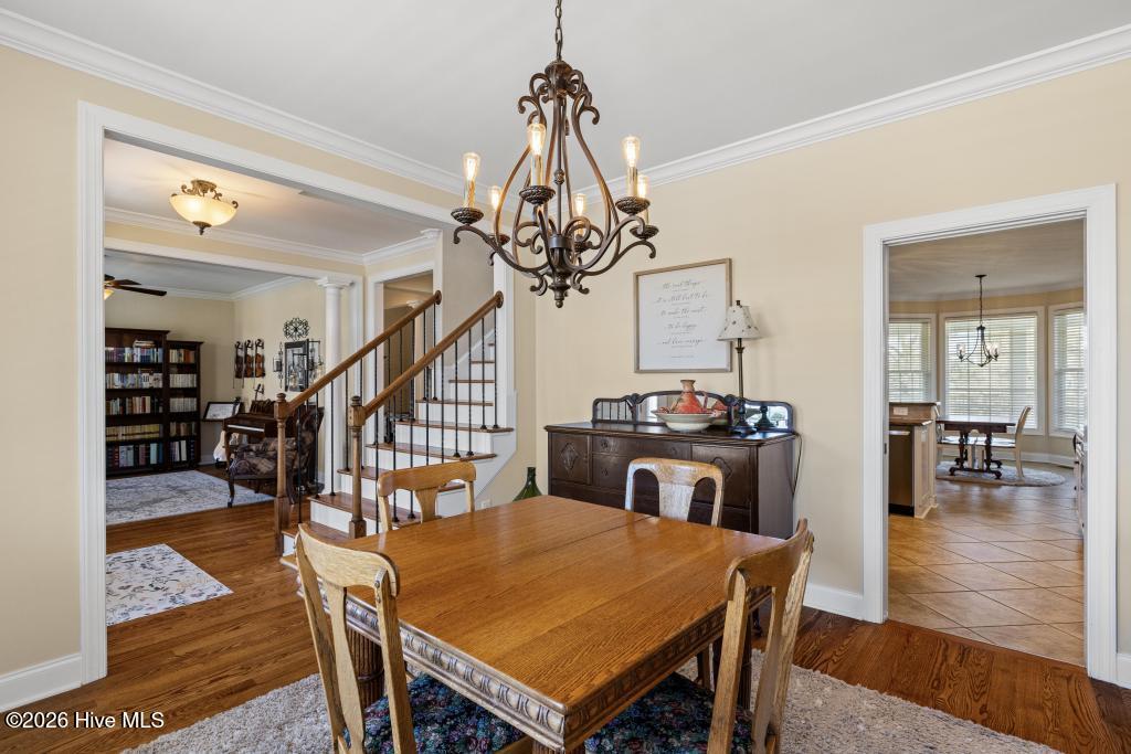 100570572 | Photo 13