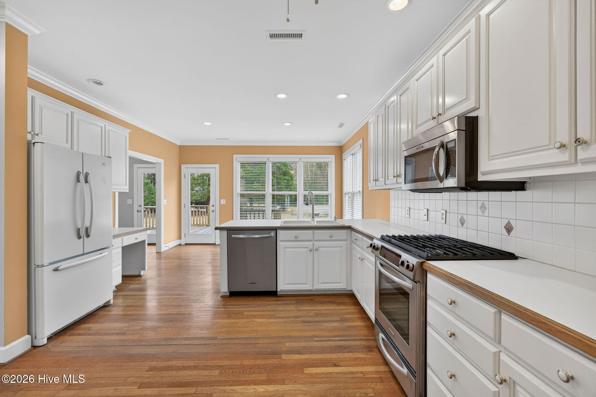 100551519 | Photo 16