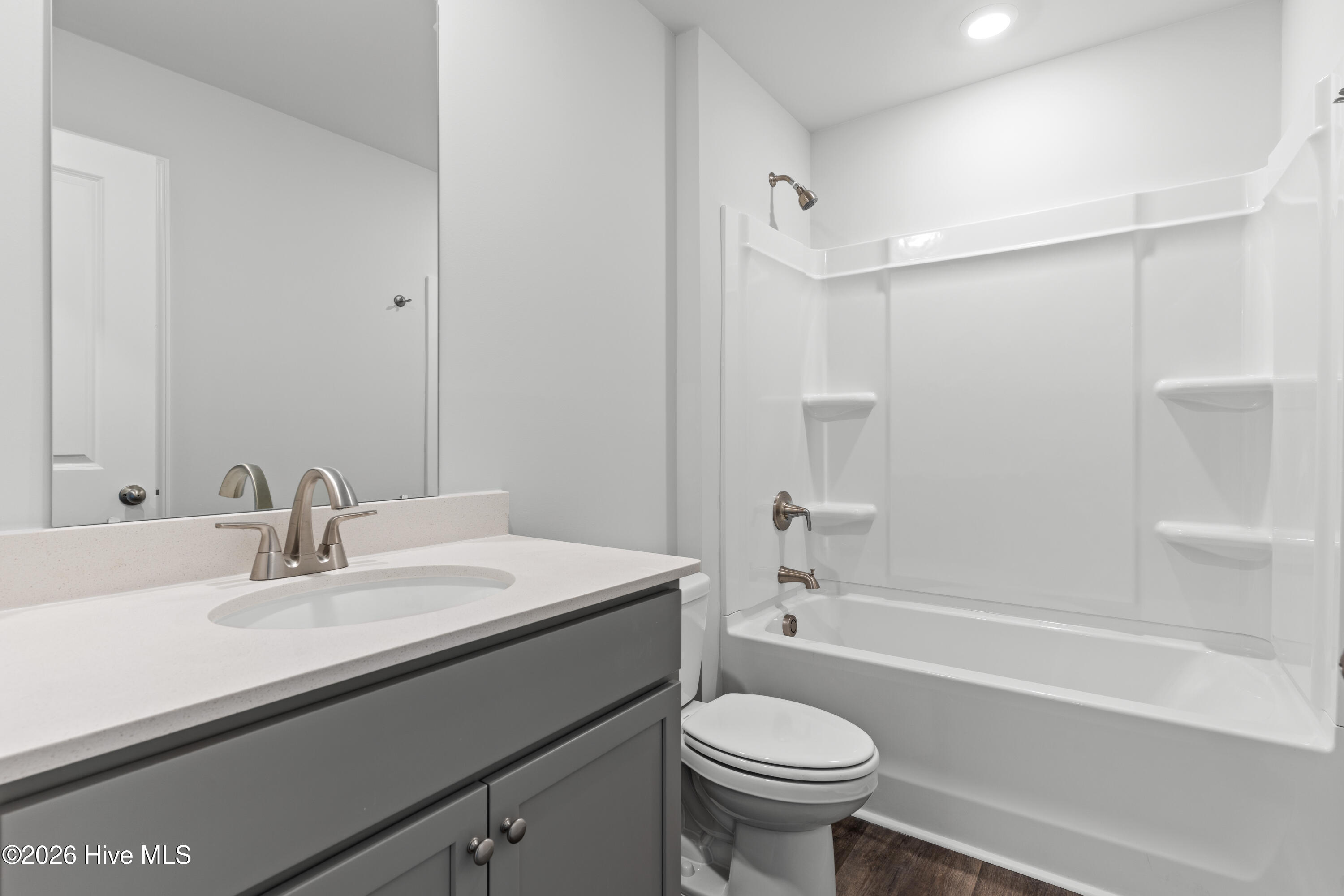 100538975 | Photo 36