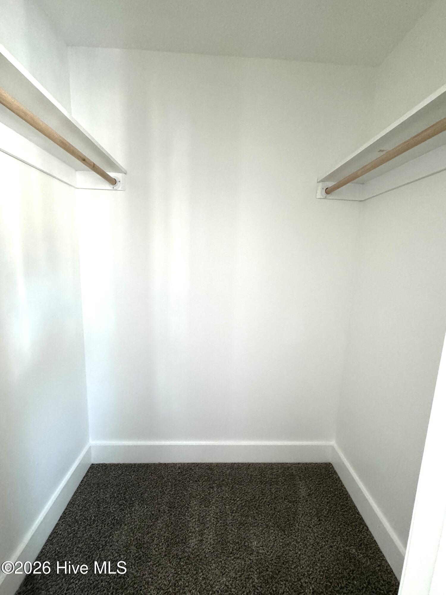 100551789 | Photo 12