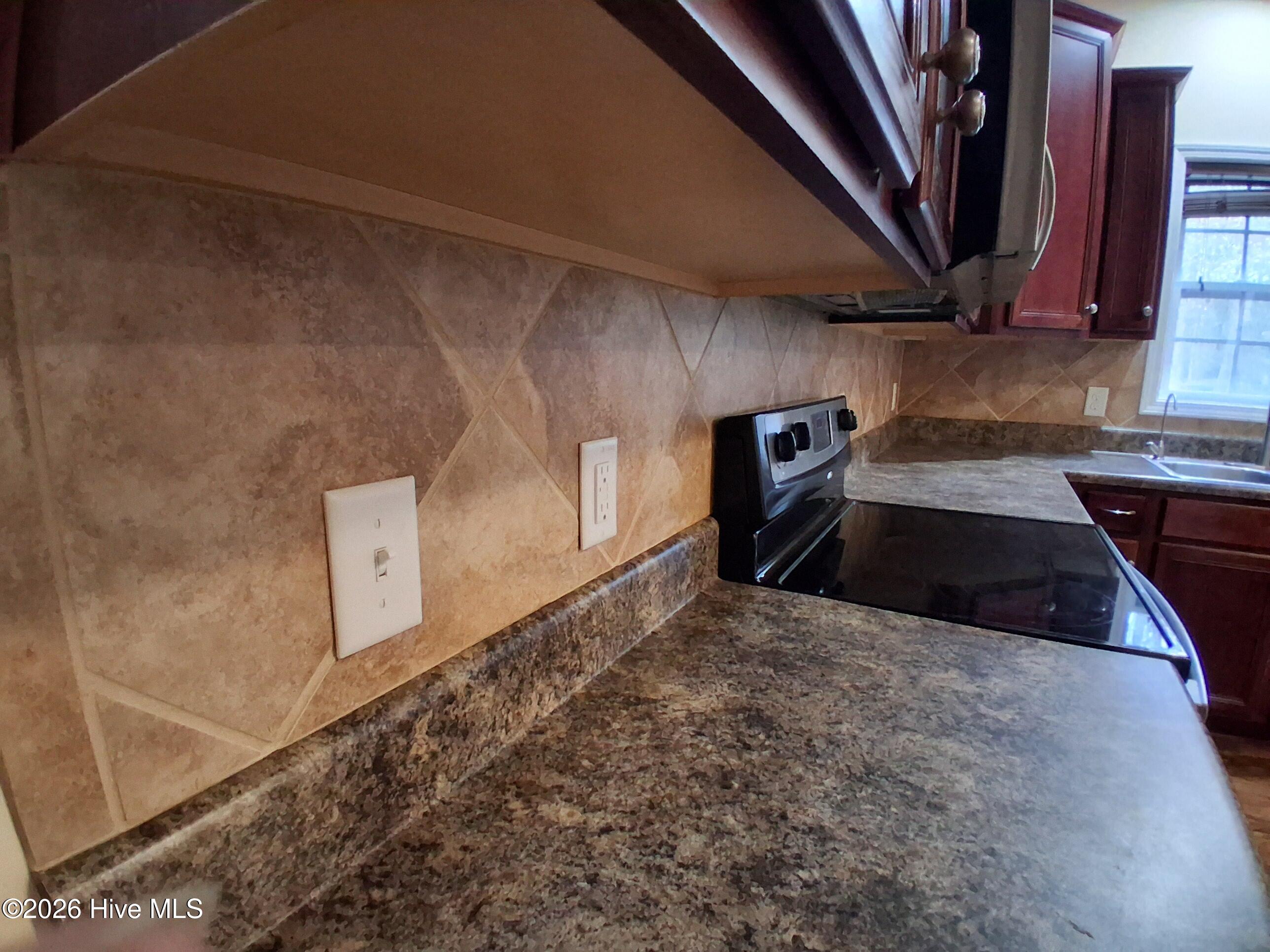 100504331 | Photo 20