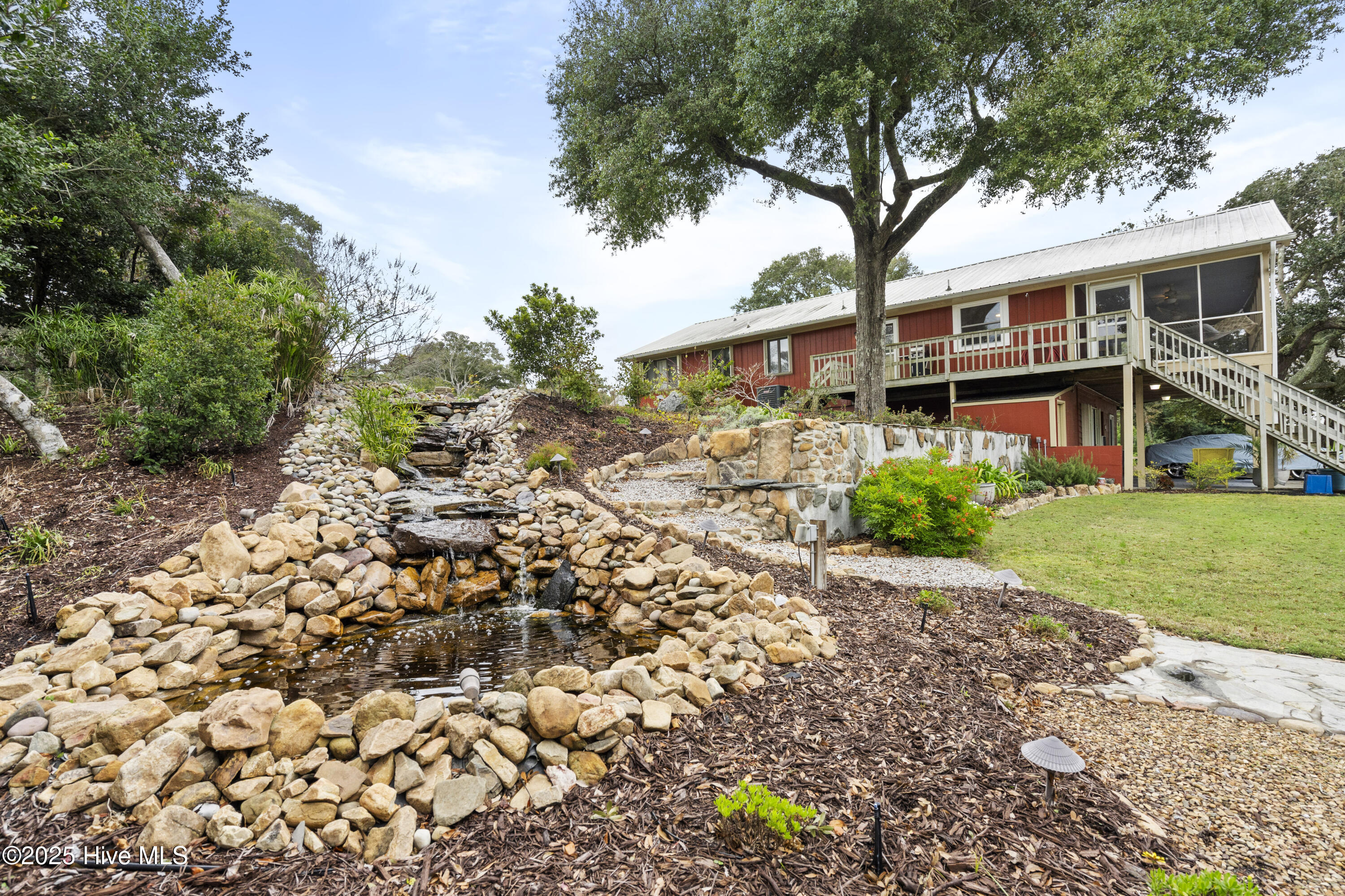 100540990 | Photo 62