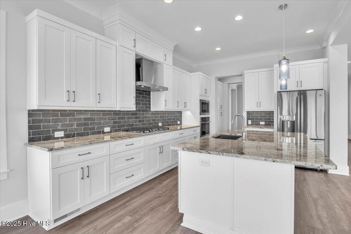 100495724 | Photo 30