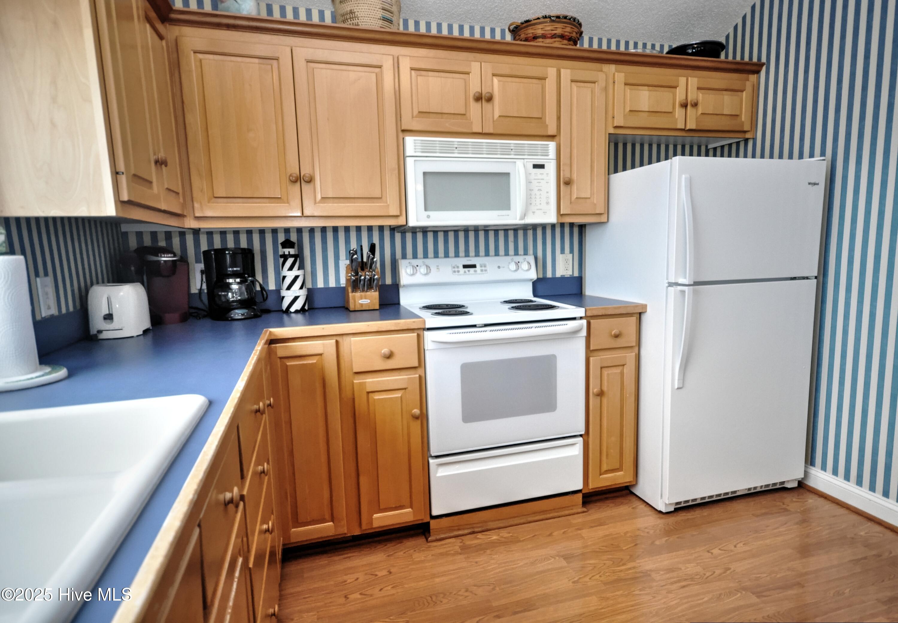 100538748 | Photo 17