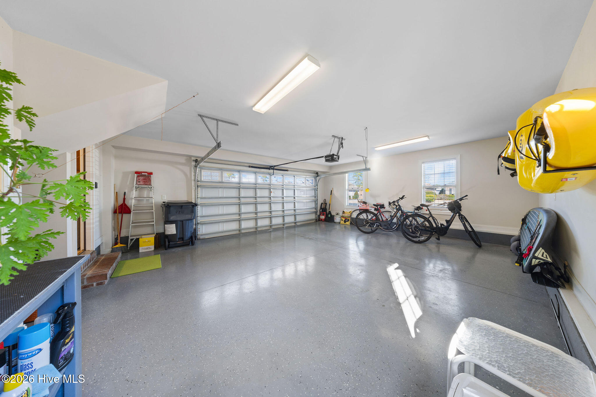 100564801 | Photo 28