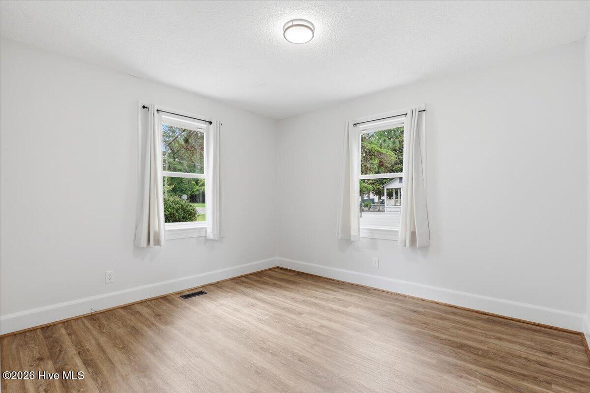 19-1313 Maple St-19
