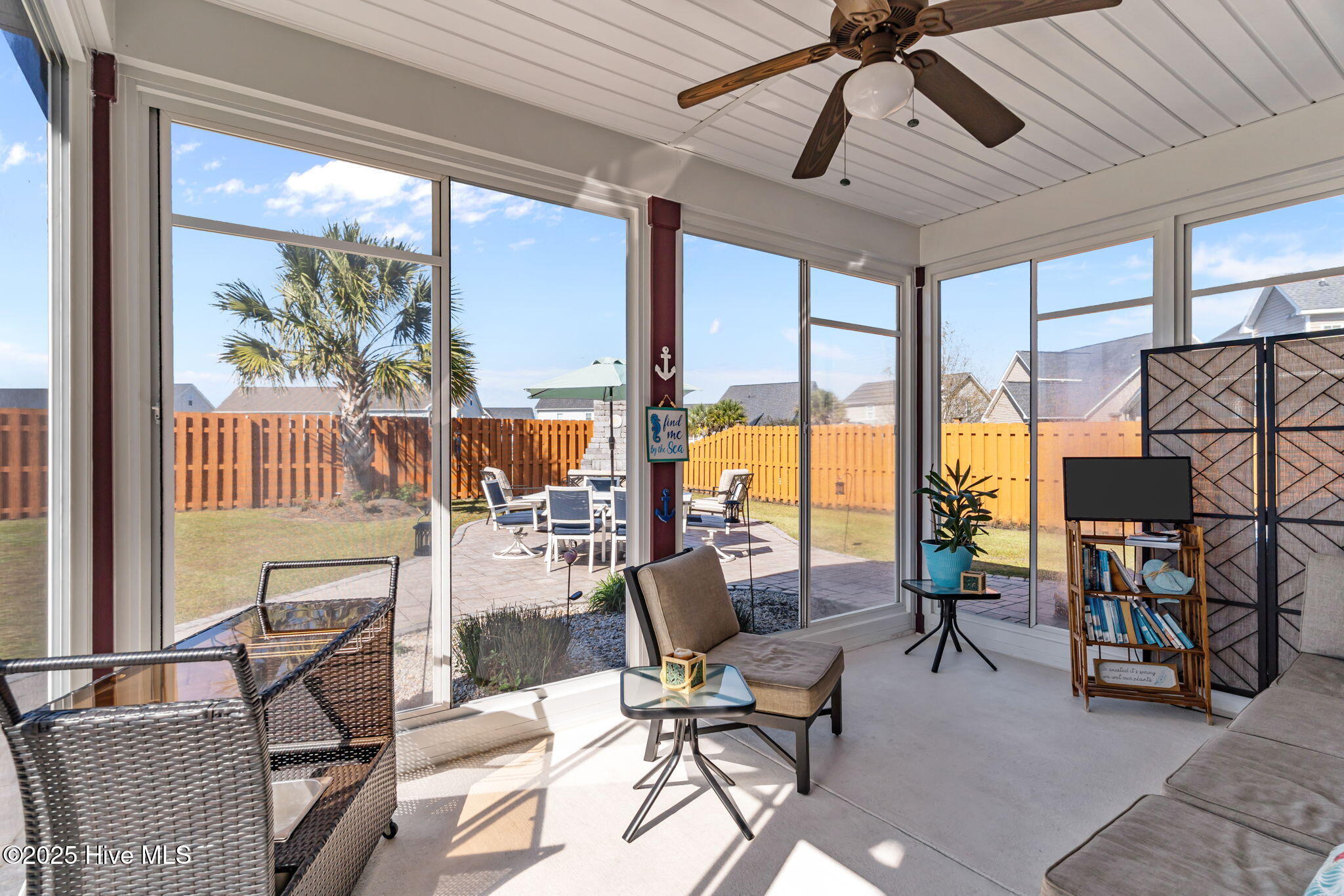 100537762 | Photo 36