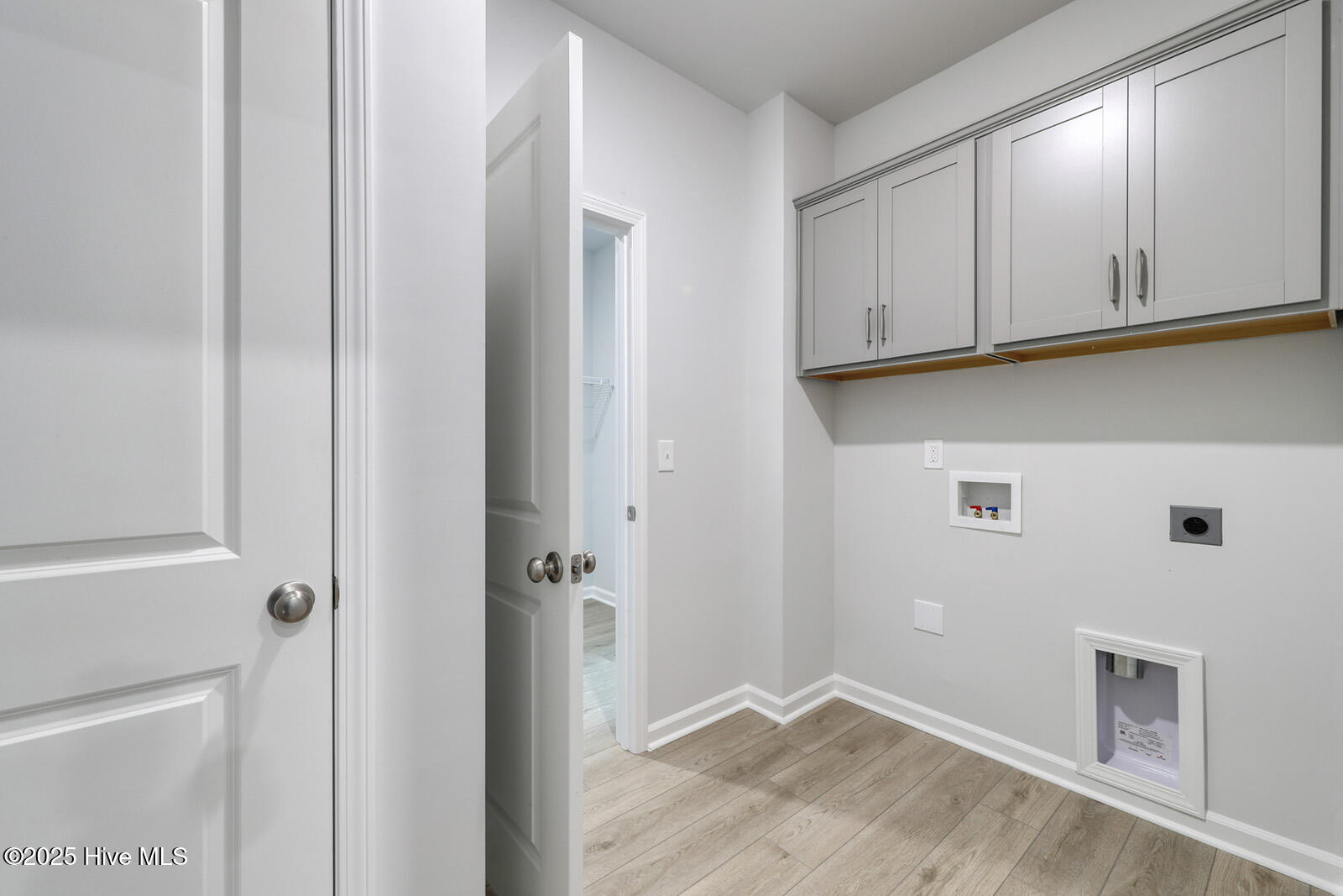 100549689 | Photo 74