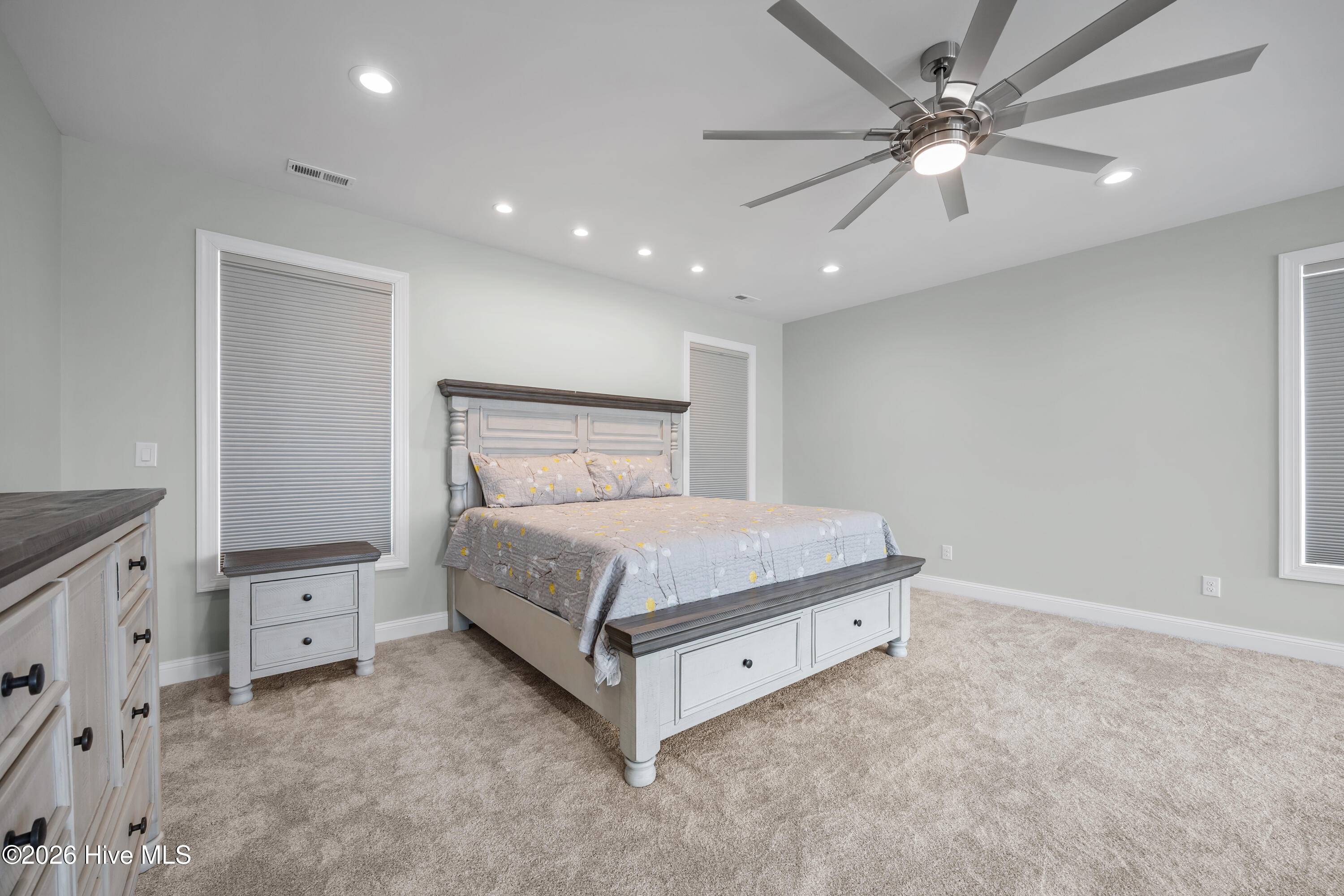 104 E Seaview Drive, Emerald Isle, NC, 28594