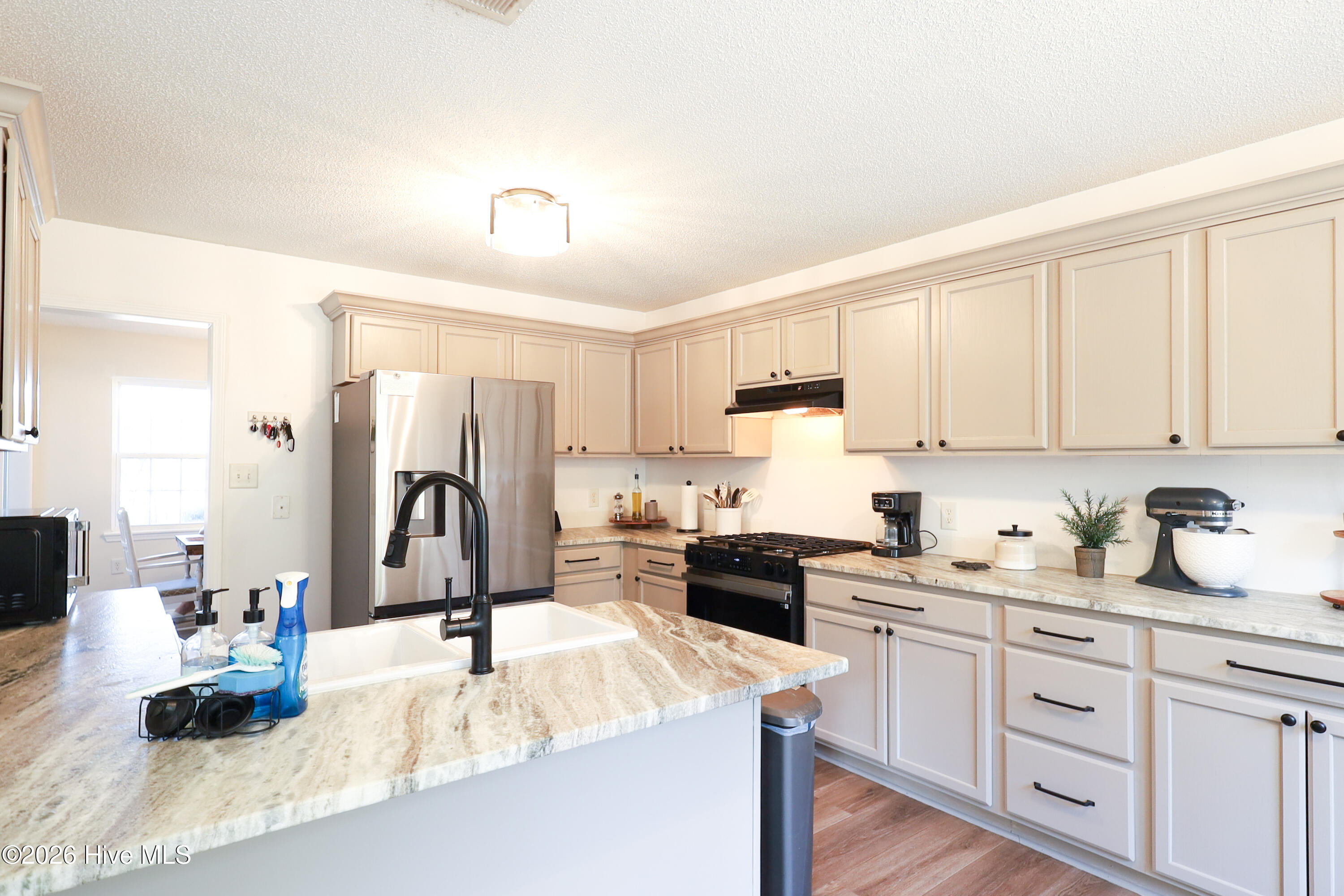 100549070 | Photo 17