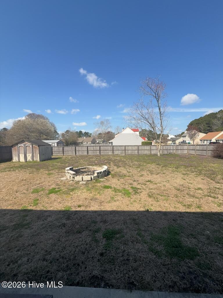 100558687 | Photo 17