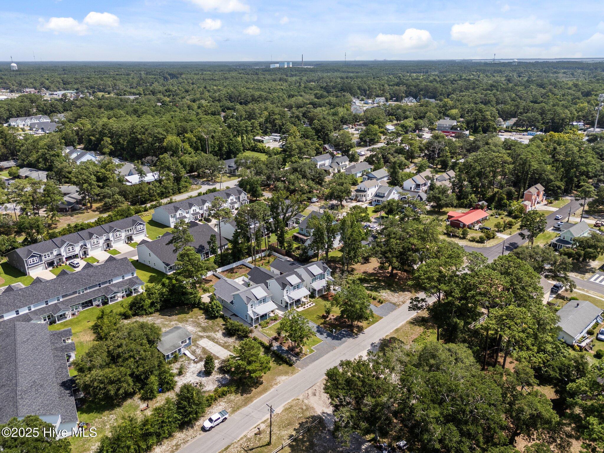 100517876 | Photo 17