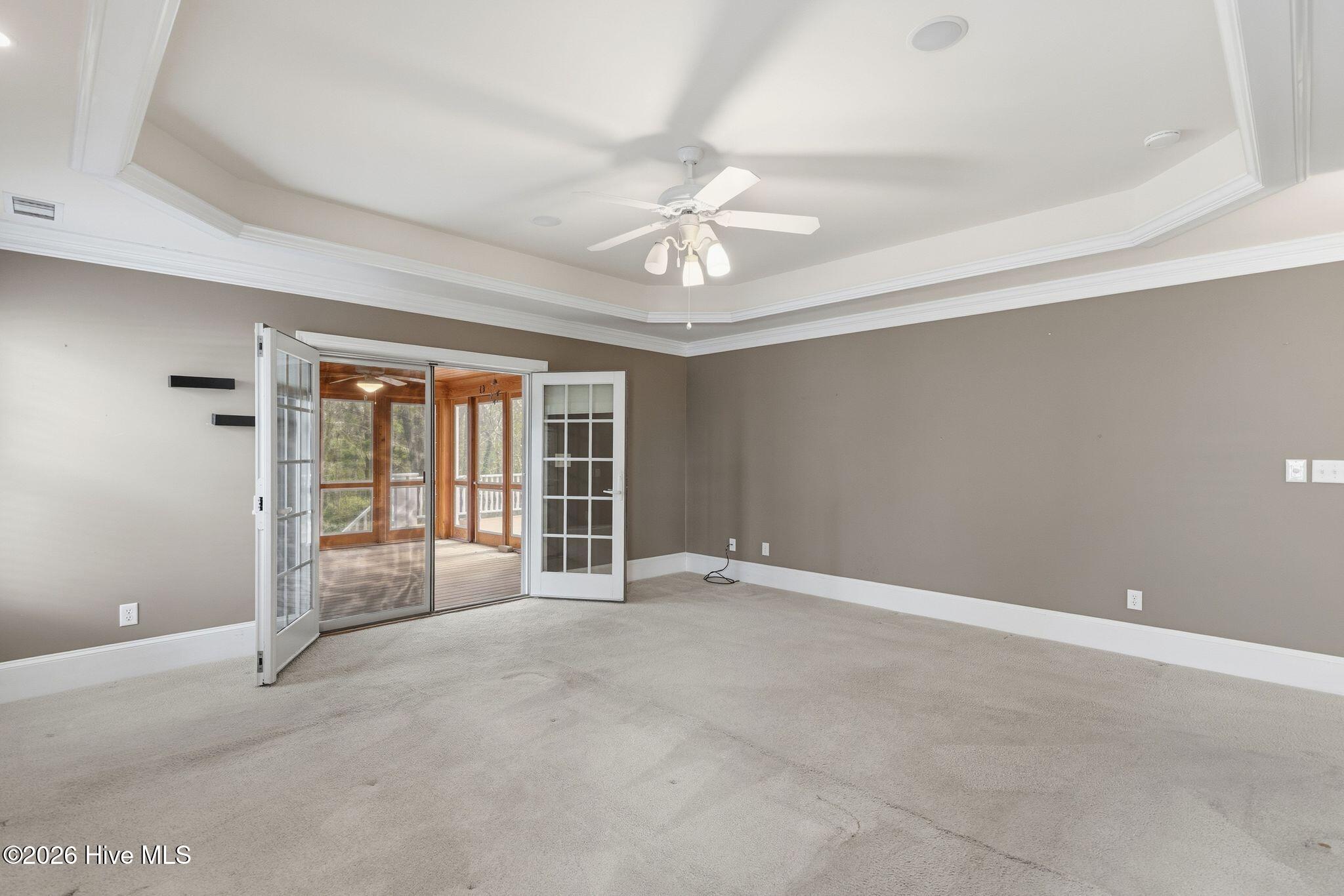 100565083 | Photo 27