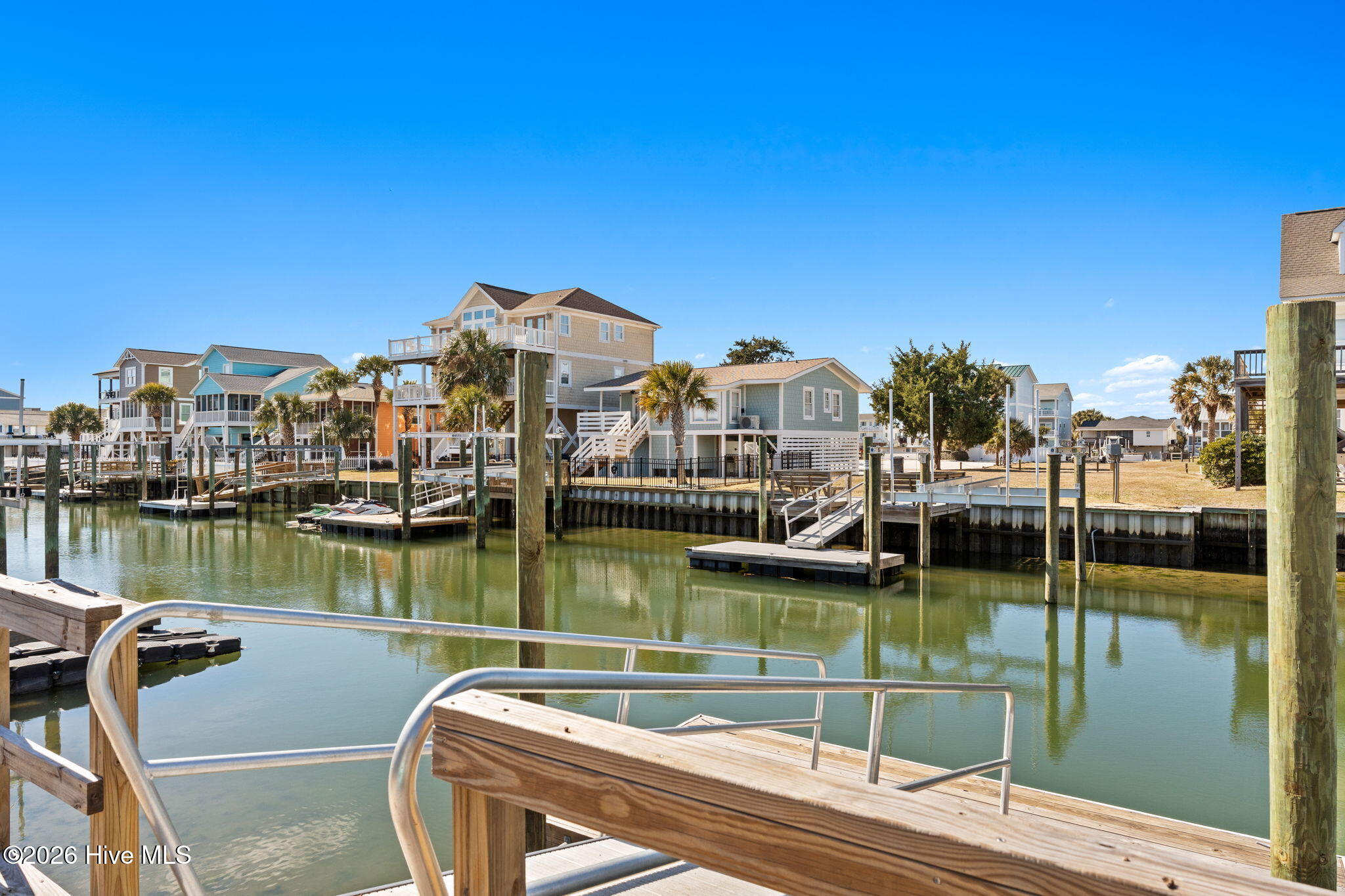 100554789 | Photo 34