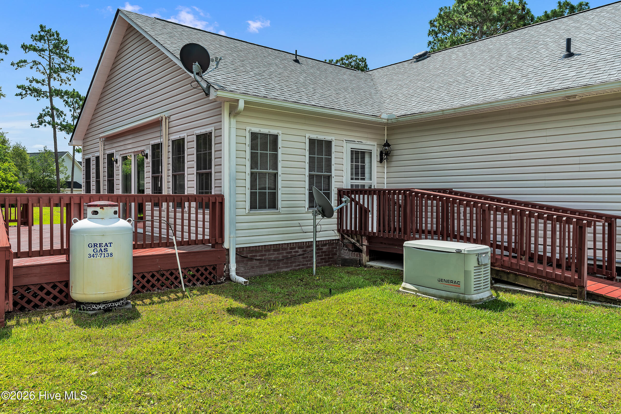 215 Winding Creek Way,Hubert